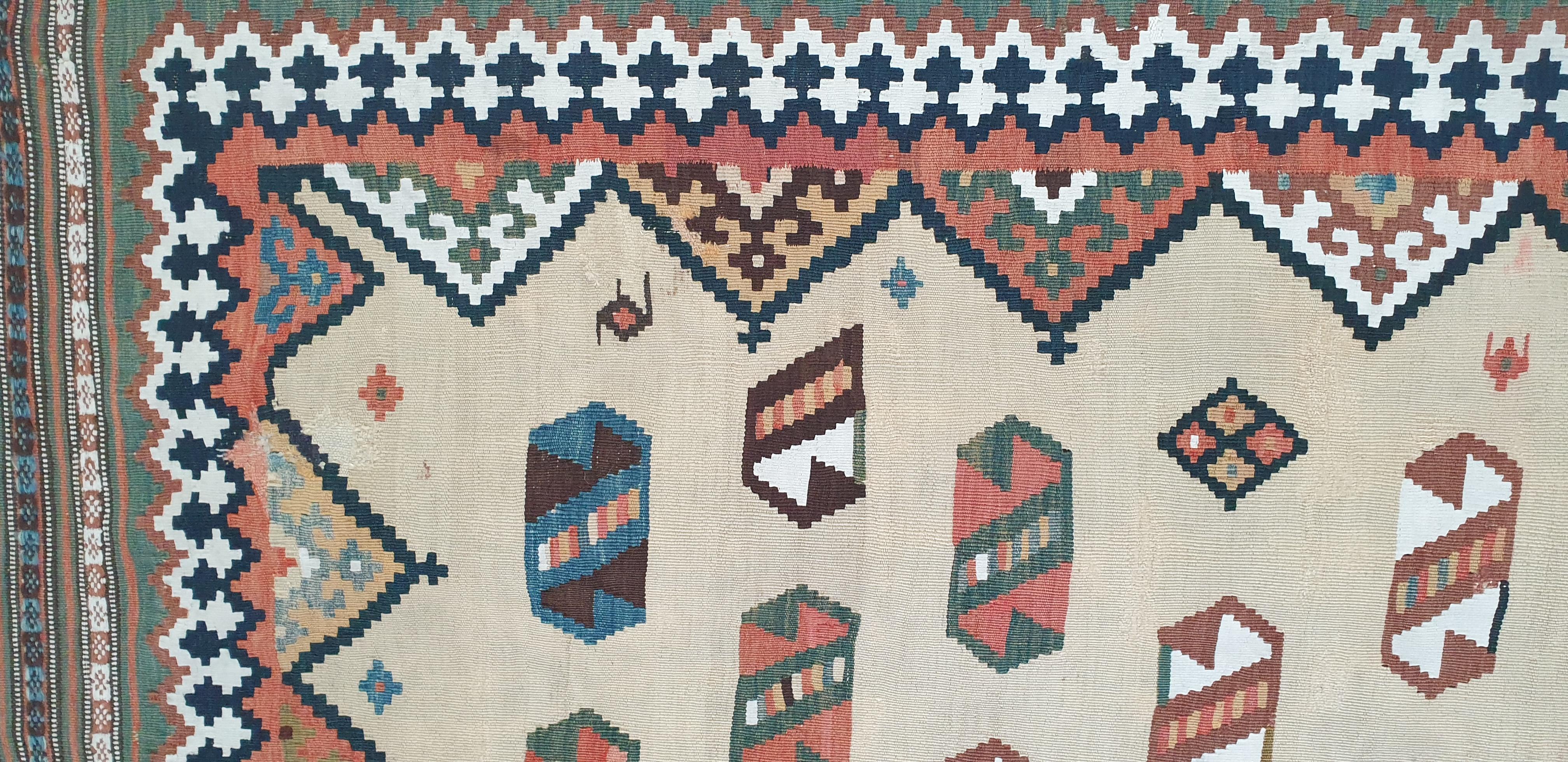 Tissé à la main Qashquai Killim en vente