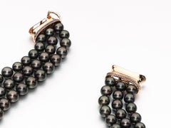 18 Karat Gold Necklace, Tahitian Pearls with a Detachable Brooch