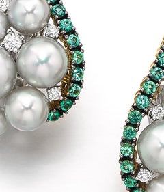 Qayten 18K white gold earrings, diamond 0.50 ct, emerald 0.67 ct, akoya pearls
