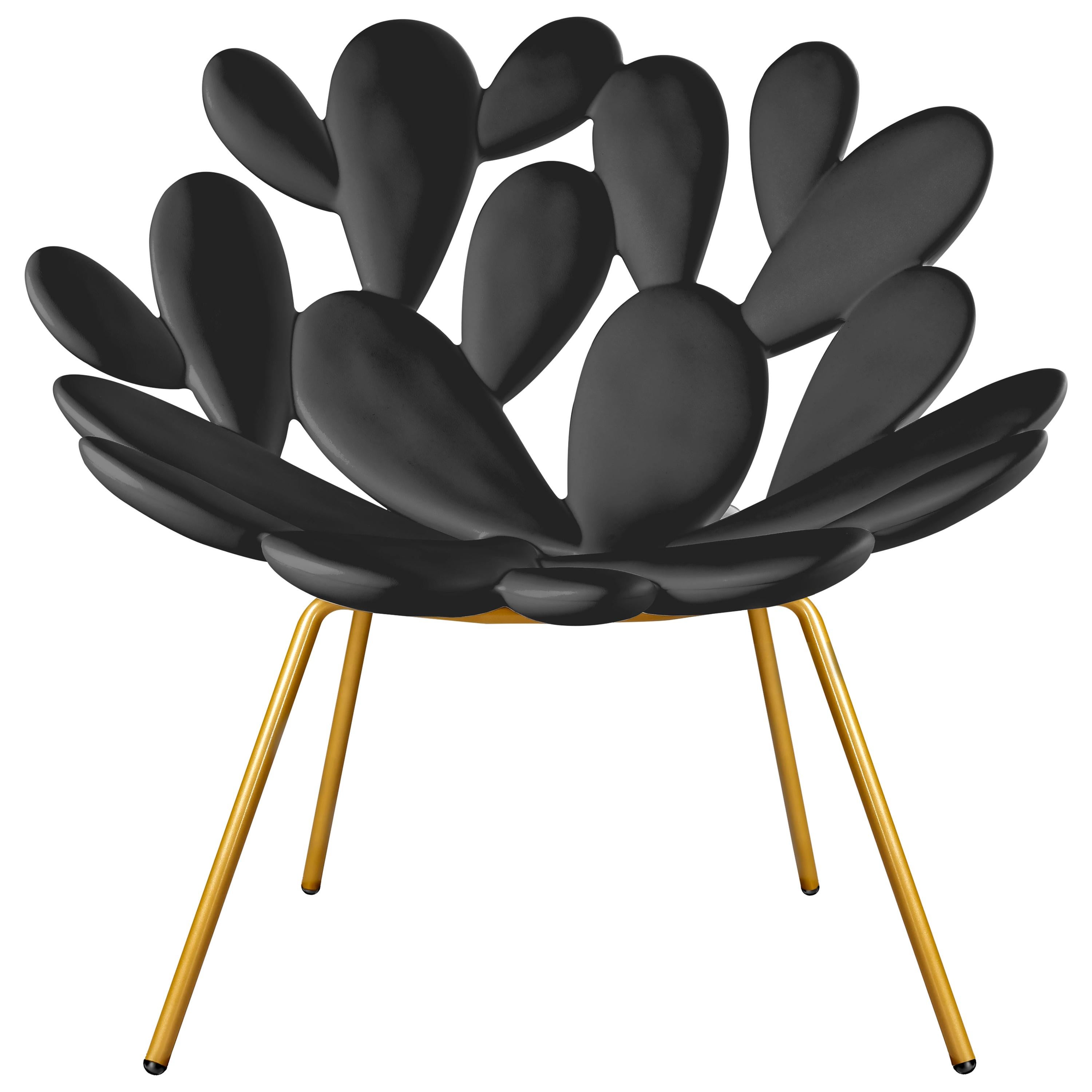 En vente : Black (Black - Brass) Fauteuil ou chaise d'appoint moderne en laiton noir, blanc ou vert par Marcantonio