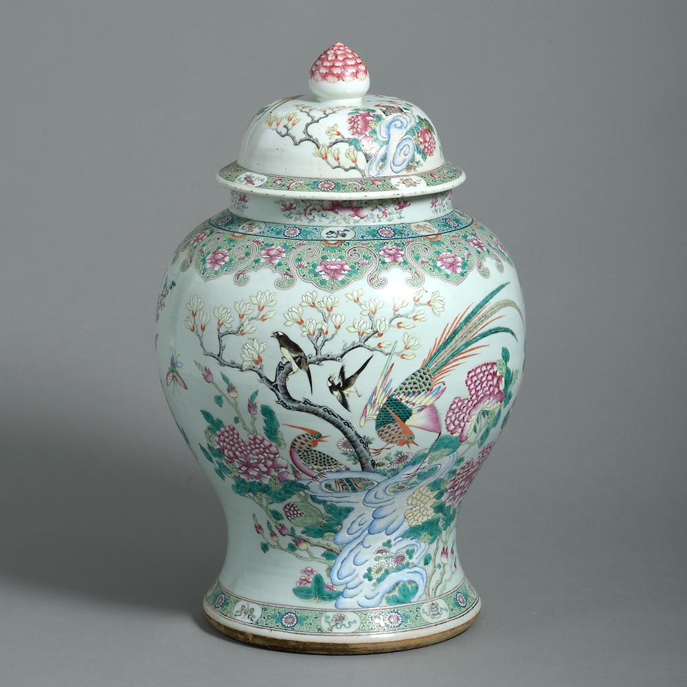 Qianlong Famille-Rose Vase and Cover In Good Condition In London, GB
