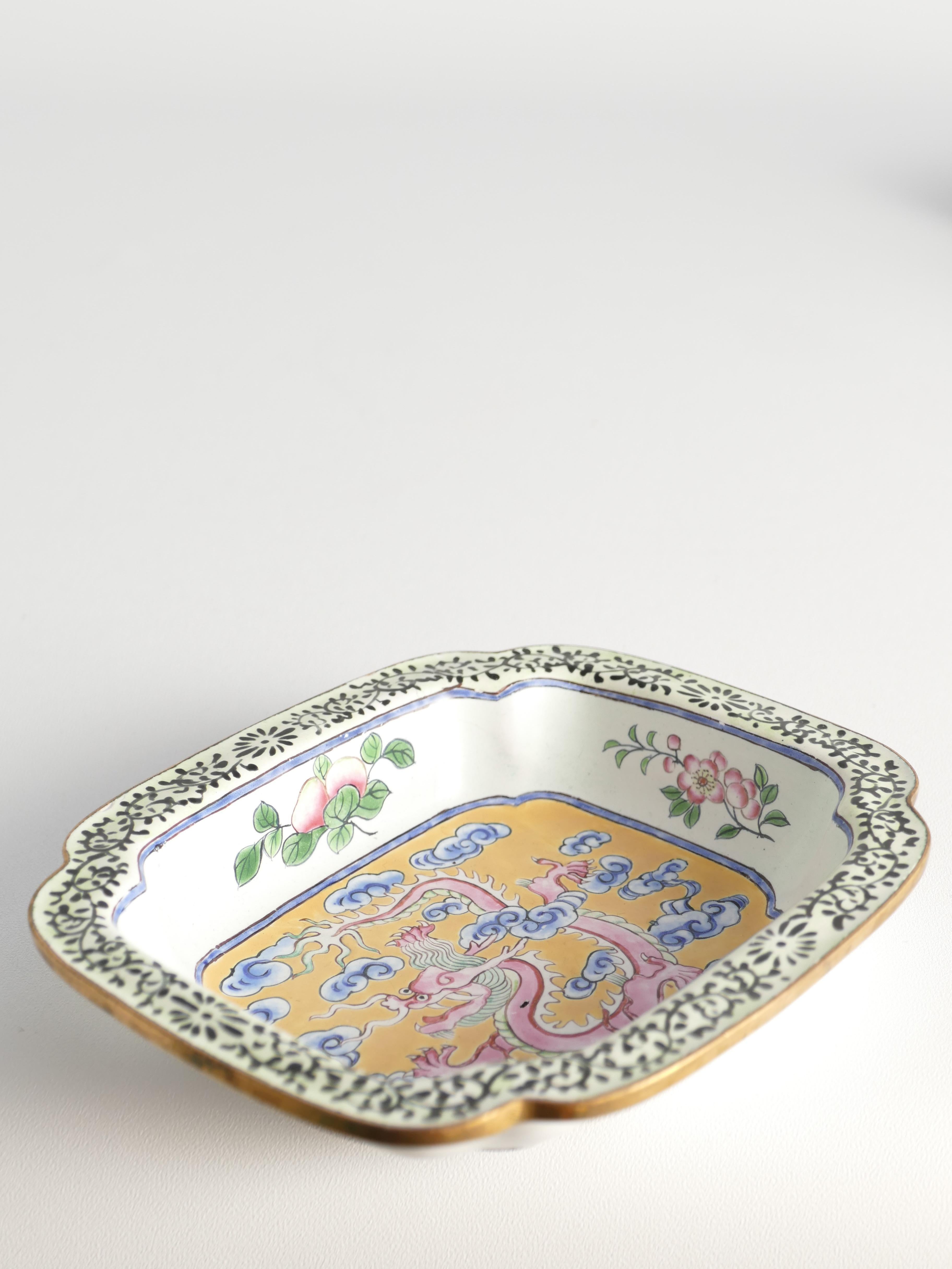 Qing Qianlong period Canton Enamel Square Dish with Dragon, China Late 18th Century For Sale