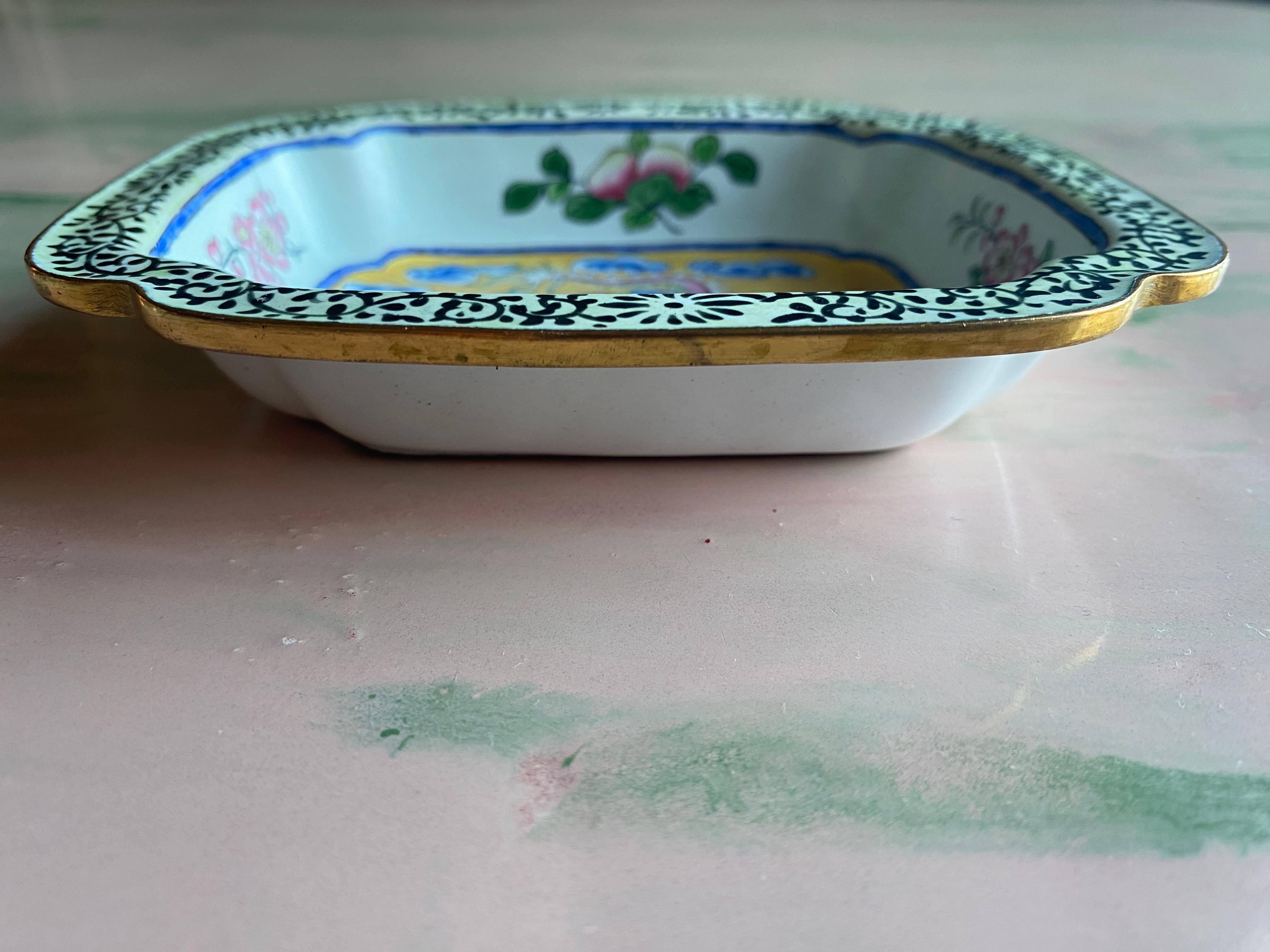 Enameled Qianlong period Canton Enamel Square Dish with Dragon, China Late 18th Century For Sale