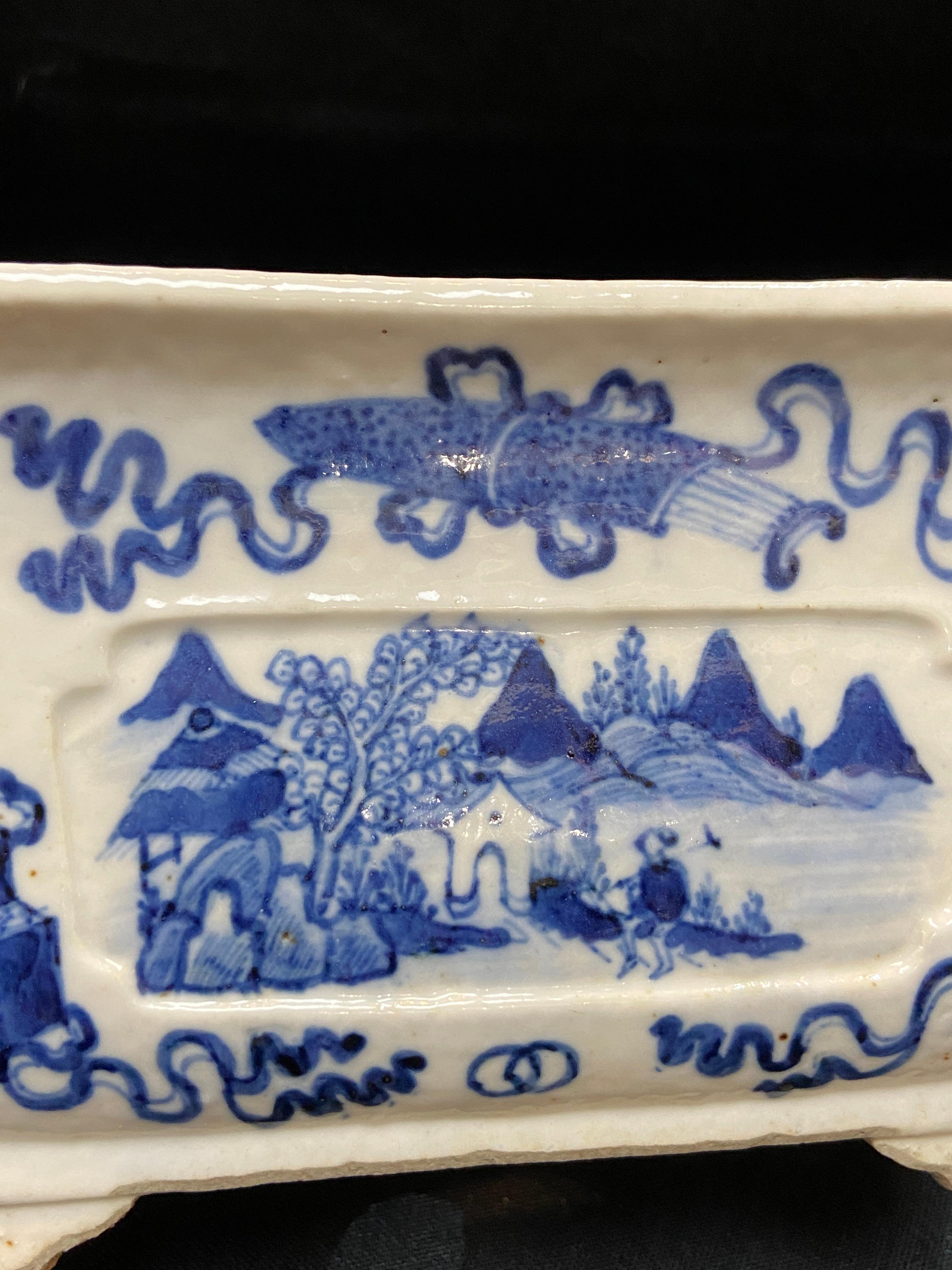 Qing， 18. Jahrhundert blau und weiß Landschaft Becken im Angebot 3