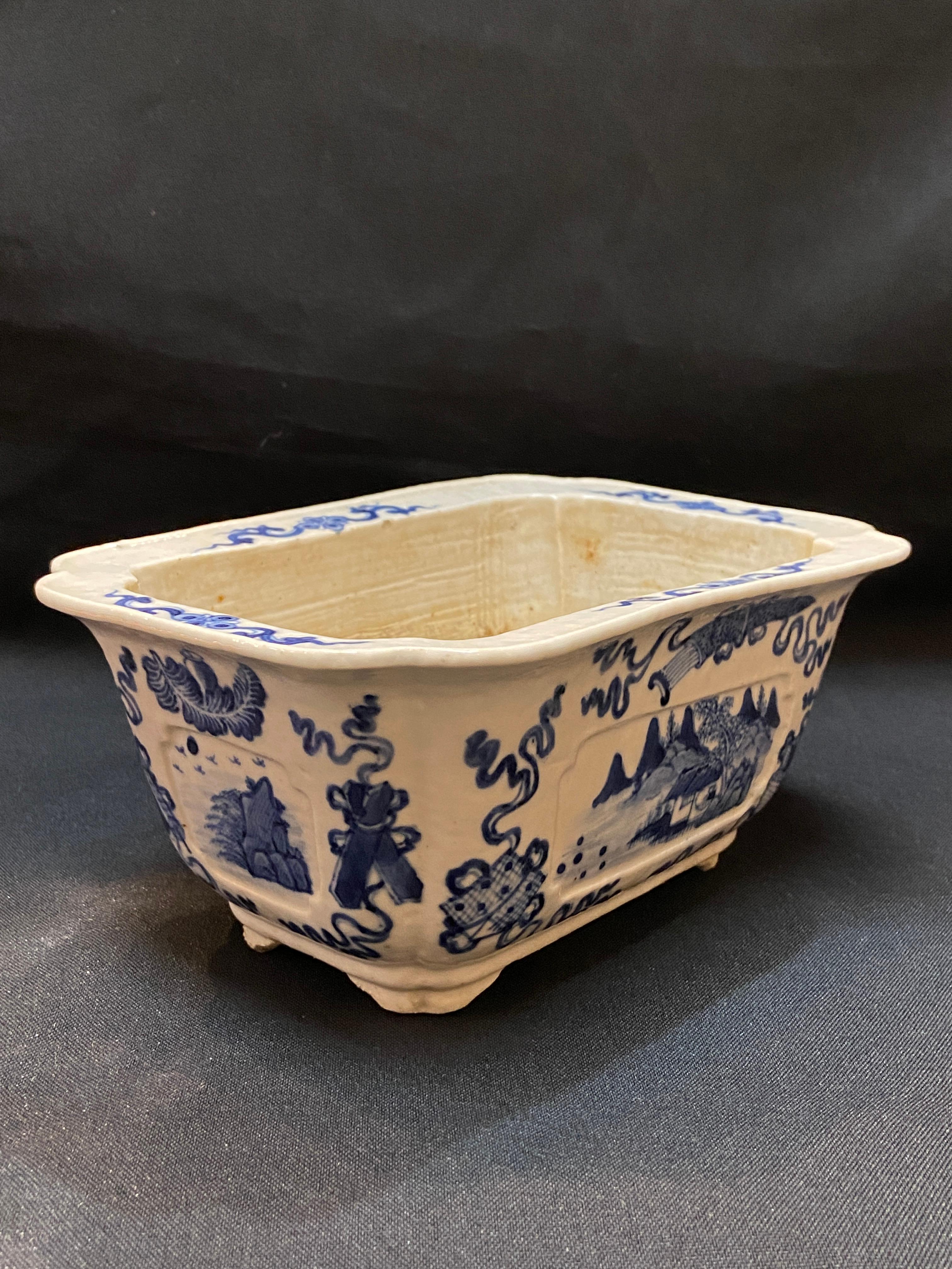 Glazed Qing， 18th century blue and white “landscape” Basin For Sale