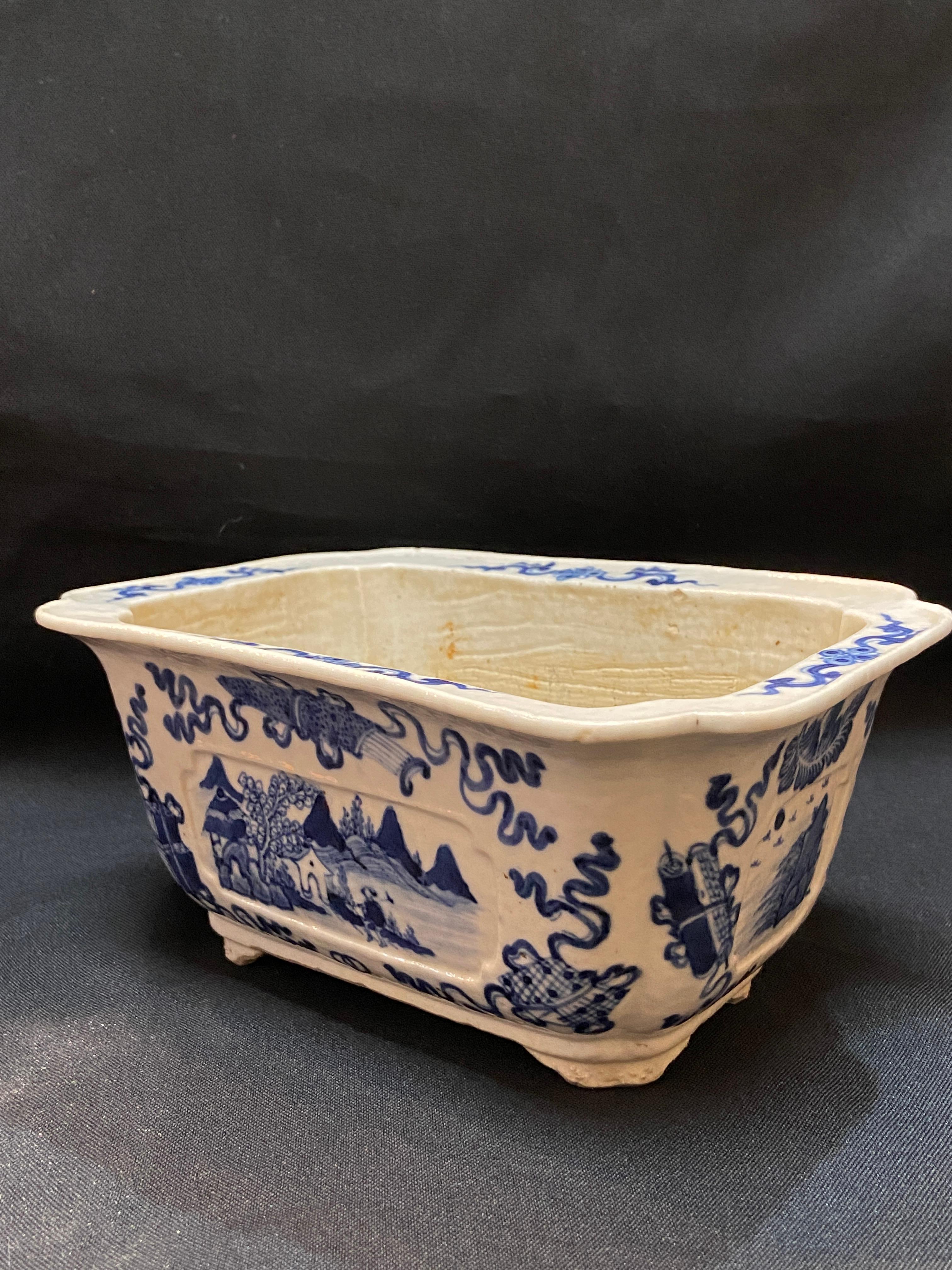 Qing， 18th century blue and white “landscape” Basin In Good Condition For Sale In San Gabriel, CA