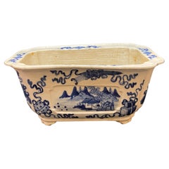 Qing， 18th century blue and white “landscape” Basin