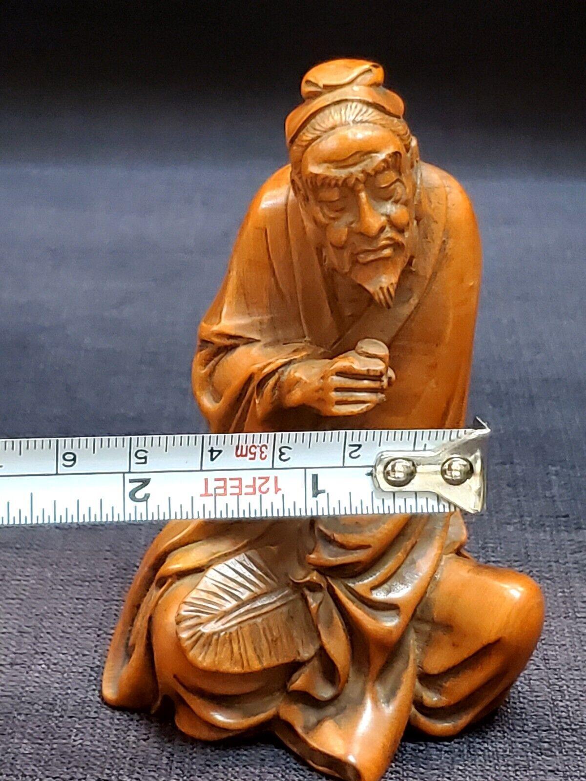 Qing, an Antique Delicate Fine Hand Carved Boxwood Old Scholar Figure Statue For Sale 5
