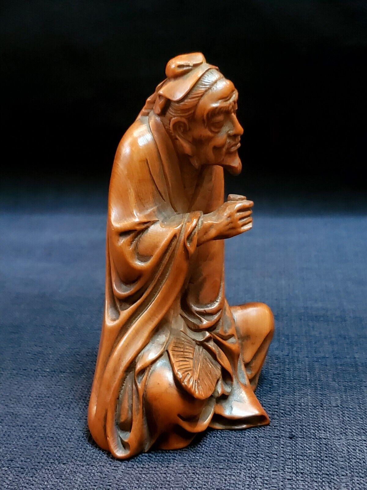 Qing, an Antique Delicate Fine Hand Carved Boxwood Old Scholar Figure Statue For Sale 1