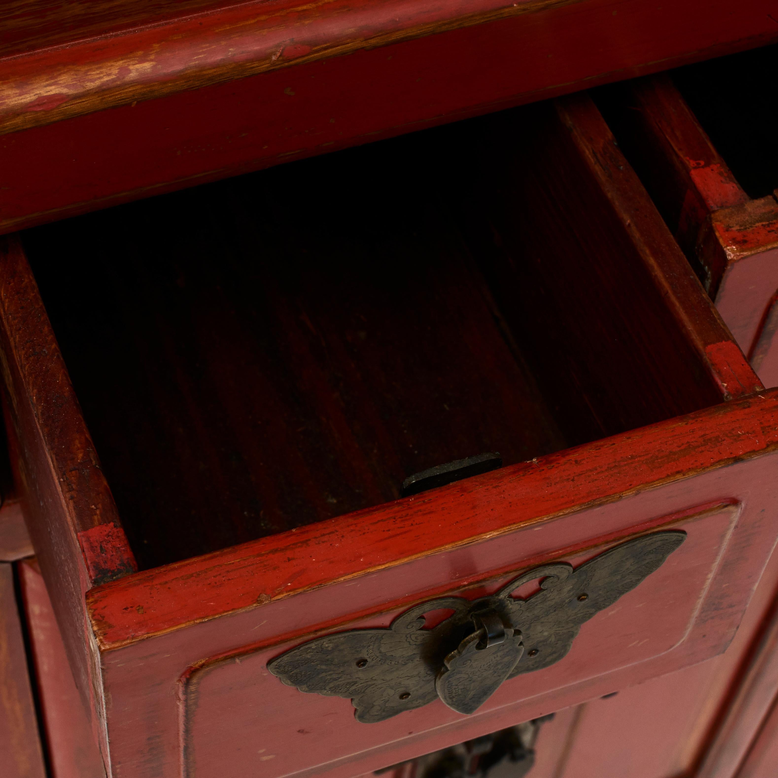 Qing Chinese Red Lacquer Hexagonal Console Cabinet with Butterfly Mounts 7