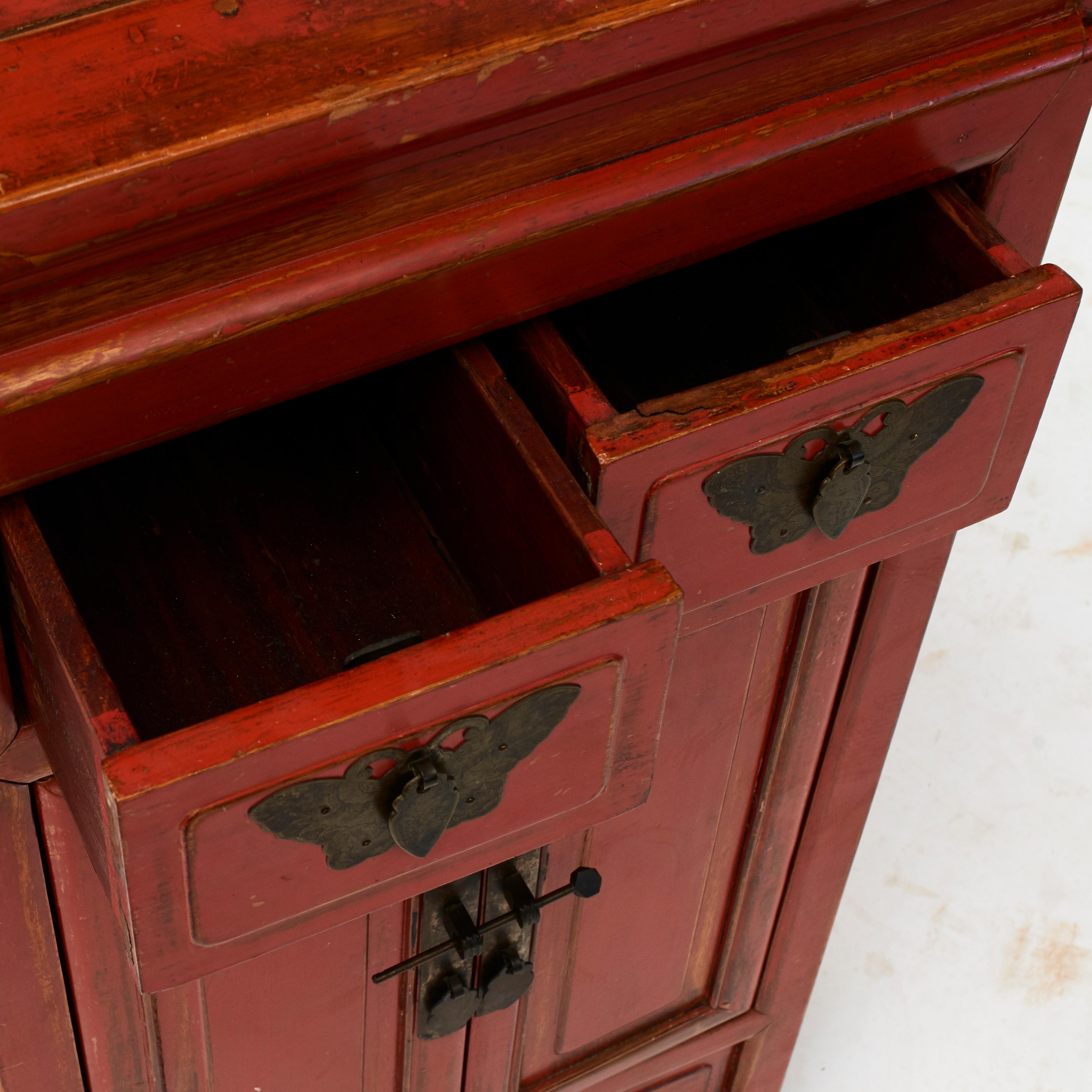 Qing Chinese Red Lacquer Hexagonal Console Cabinet with Butterfly Mounts 8