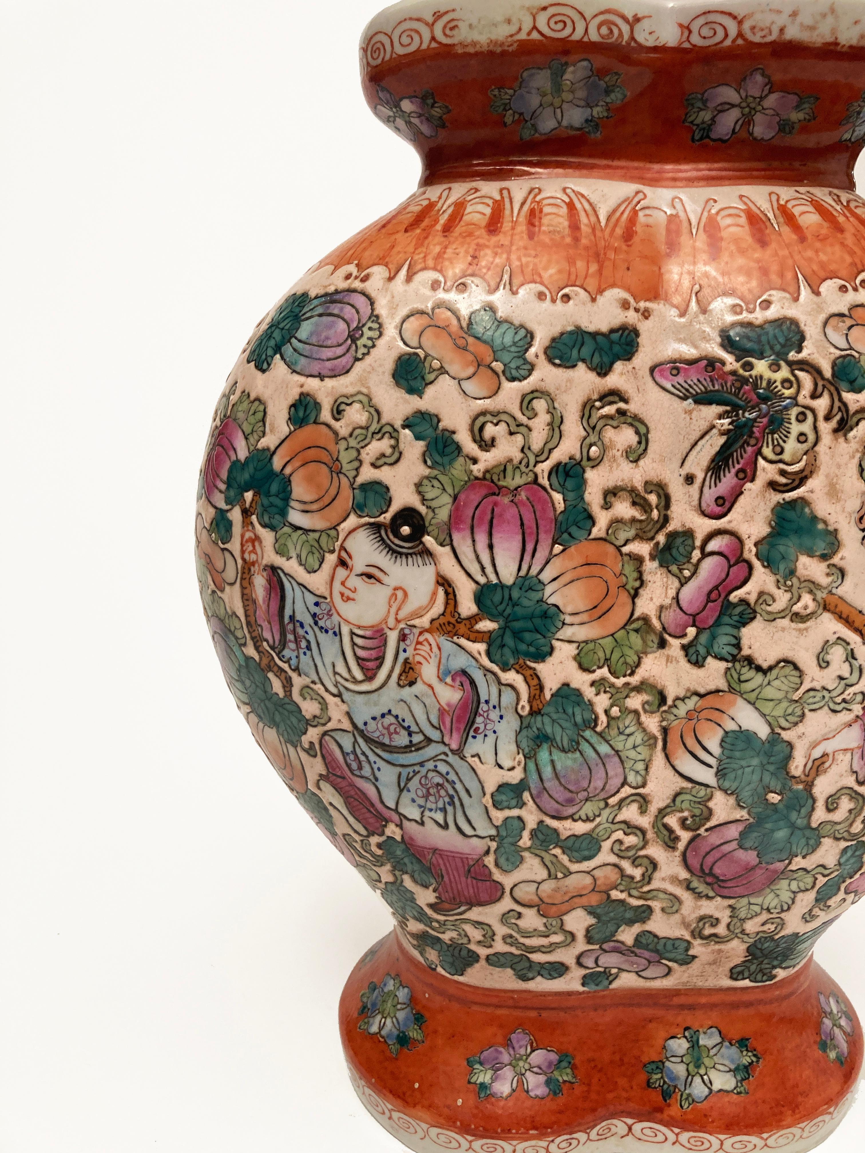 Qing Ching Dynasty 1821-1850 Porzellan Emaille Doppelmund Chinesische Vase im Angebot 7