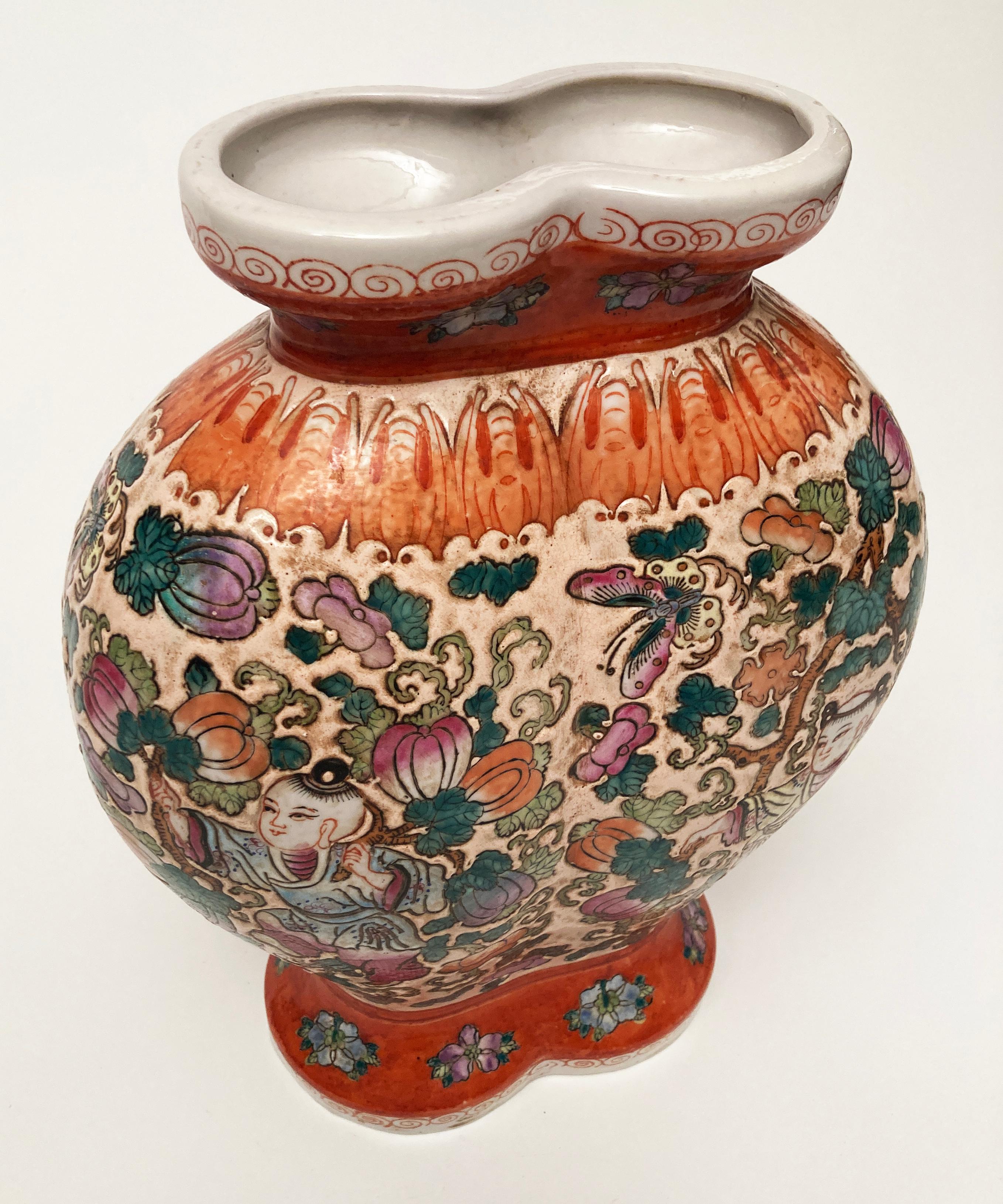 19th Century Qing Ching Dynasty 1821-1850 Porcelain Enamel Double Mouth Chinese Vase For Sale