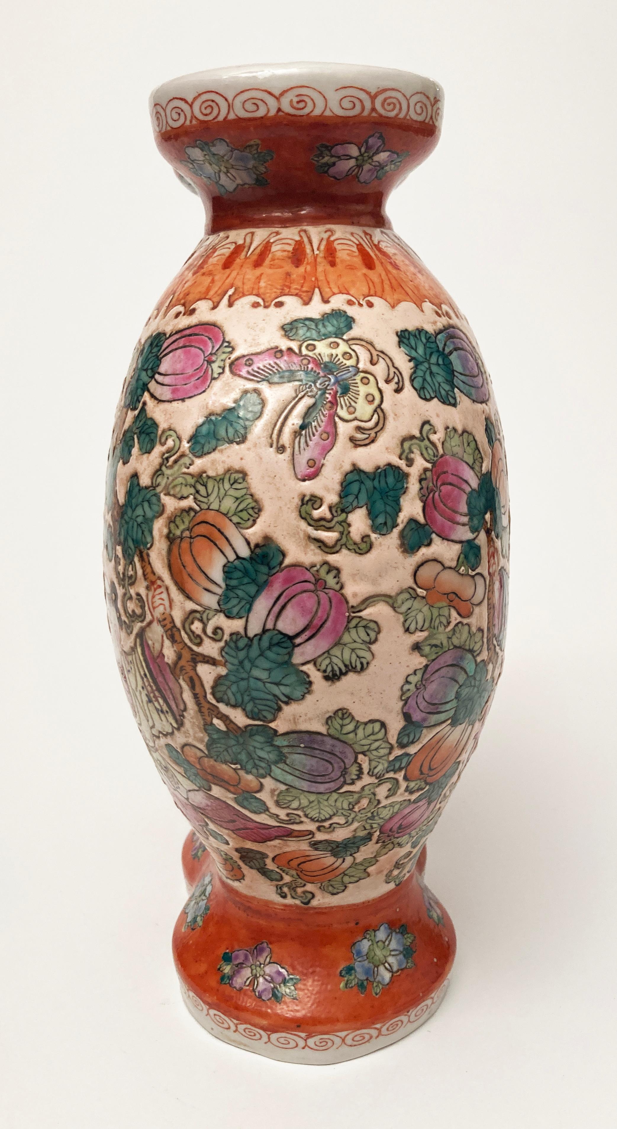 Qing Ching Dynasty 1821-1850 Porzellan Emaille Doppelmund Chinesische Vase im Angebot 3