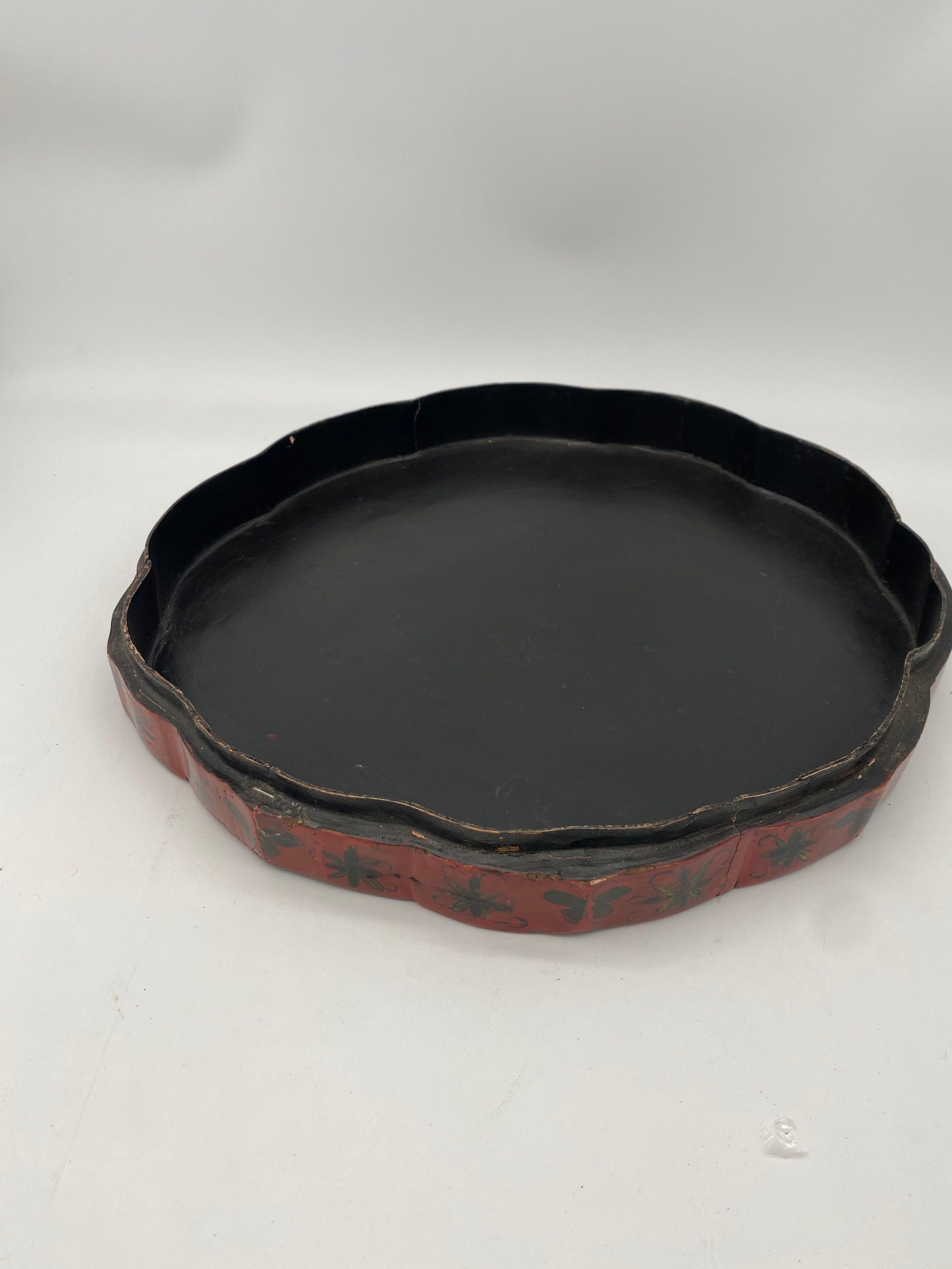 Qing Dynasty Chinese Red Lacquer Box For Sale 6