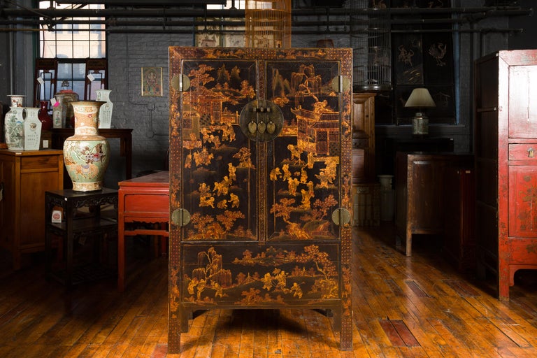 Qing Dynasty 19th Century Black Lacquer with Gilt Chinoiserie