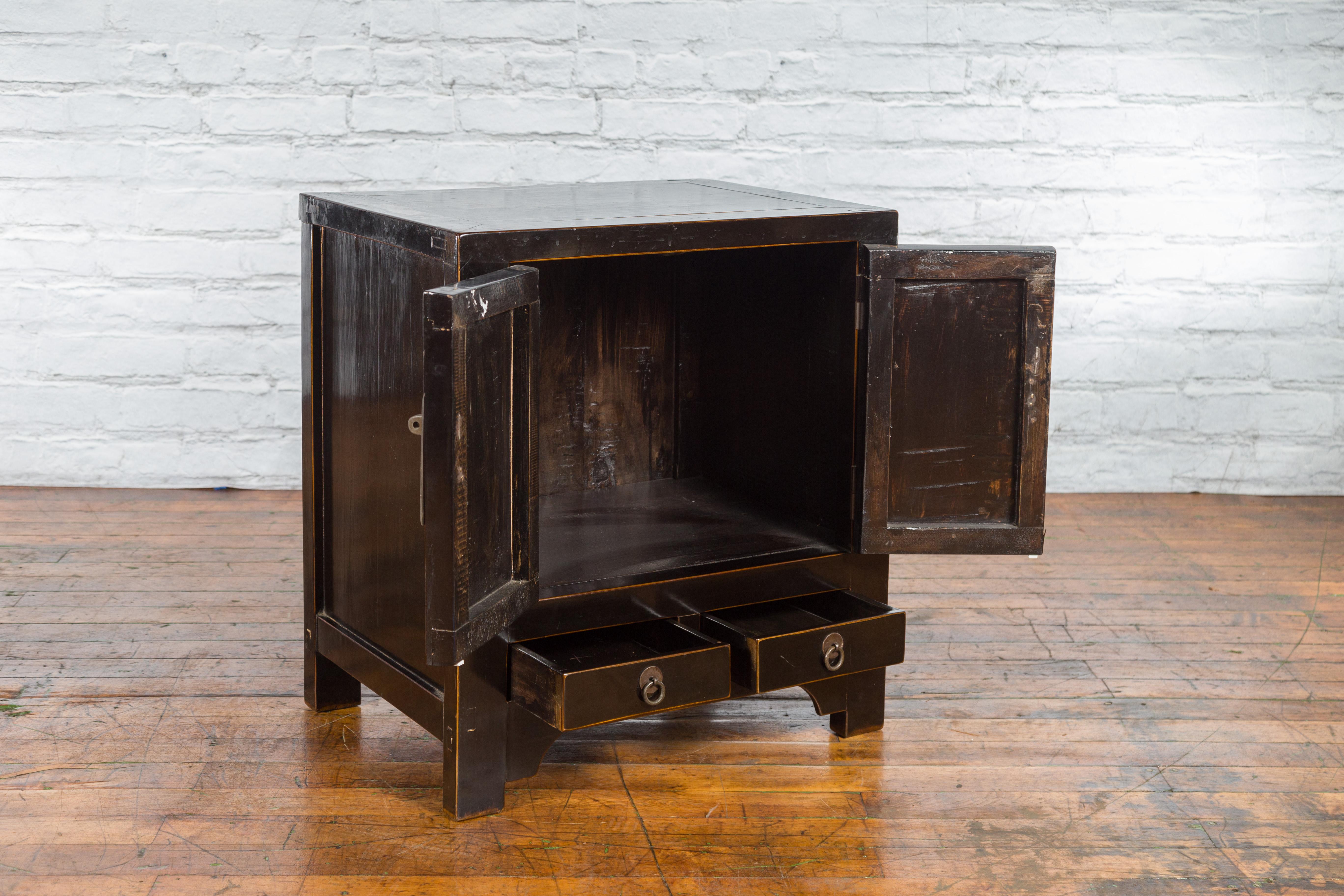 Qing Dynasty 19th Century Chinese Black Lacquer Side Cabinet with Two Drawers For Sale 7