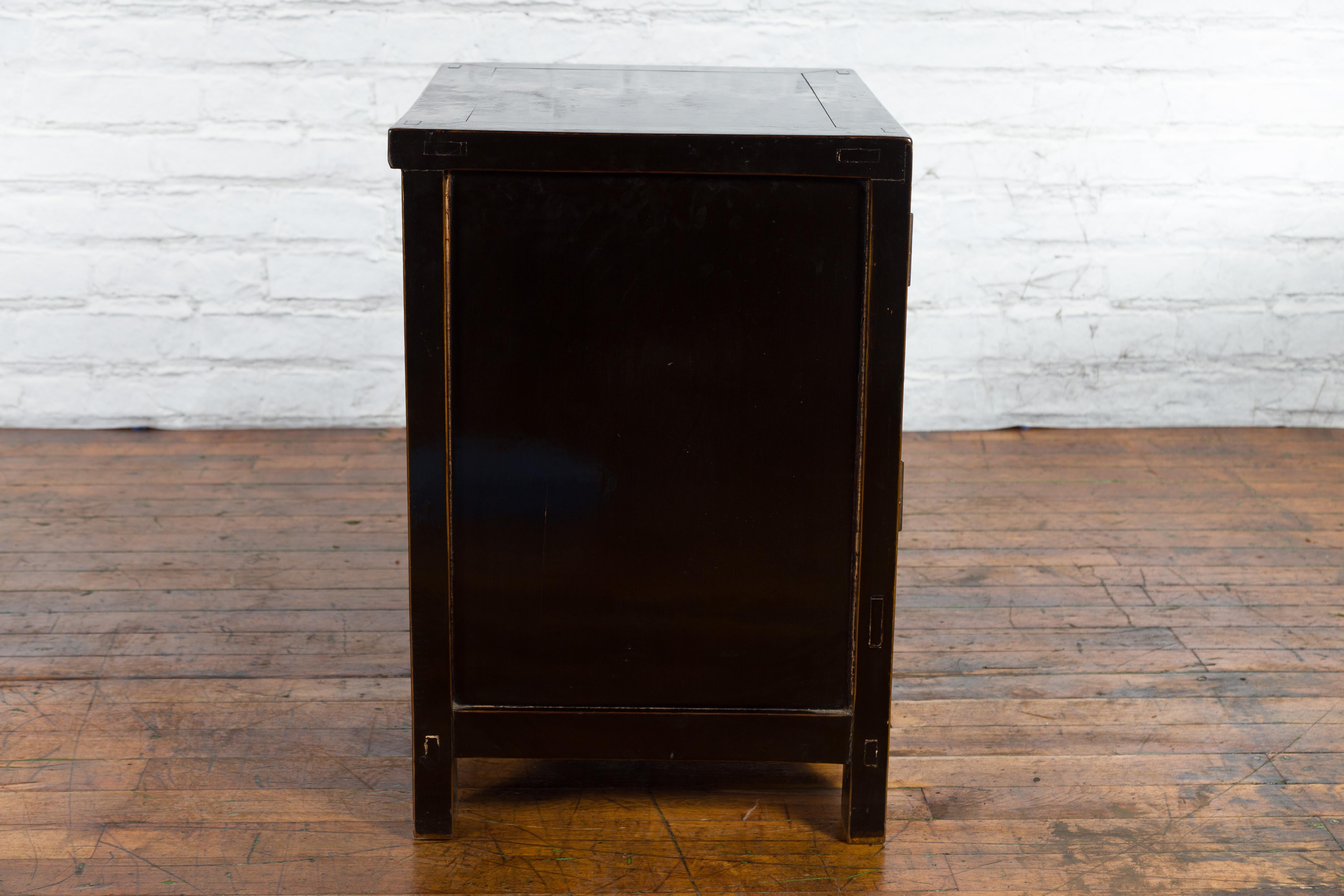 Qing Dynasty 19th Century Chinese Black Lacquer Side Cabinet with Two Drawers For Sale 8