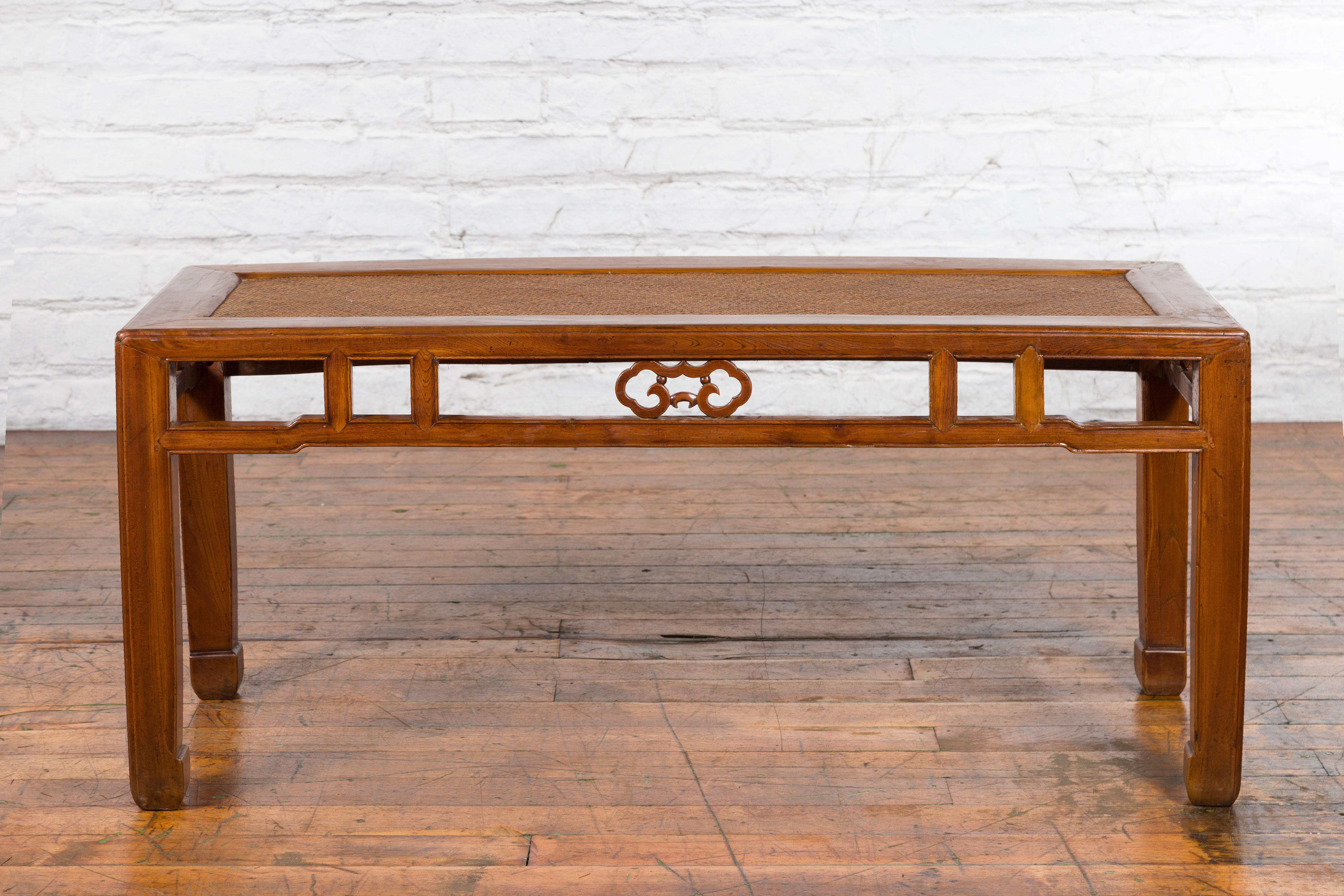 Qing Dynasty 19th Century Chinese Coffee Table with Rattan Top and Carved Apron For Sale 13