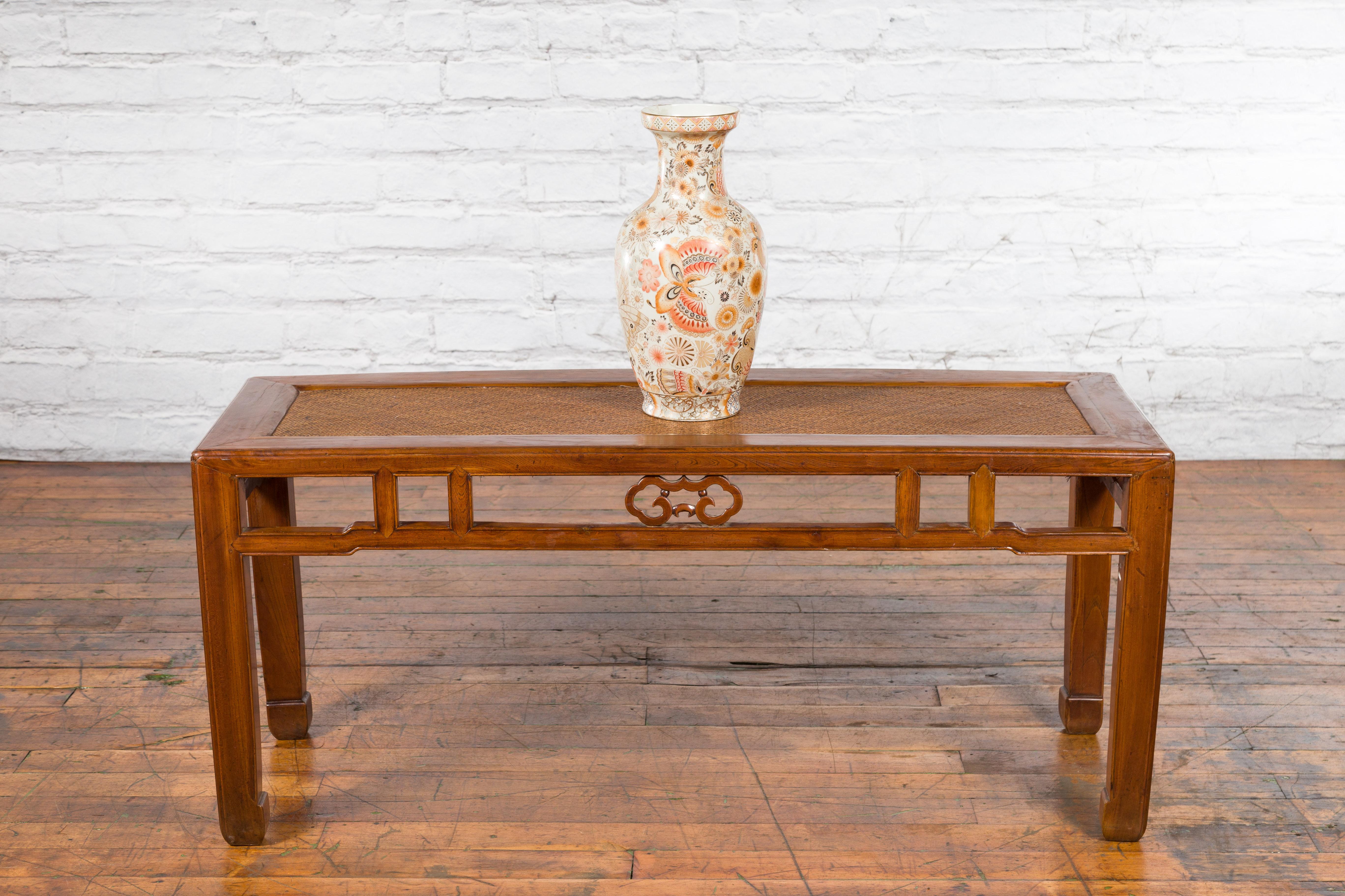 Qing Dynasty 19th Century Chinese Coffee Table with Rattan Top and Carved Apron For Sale 2