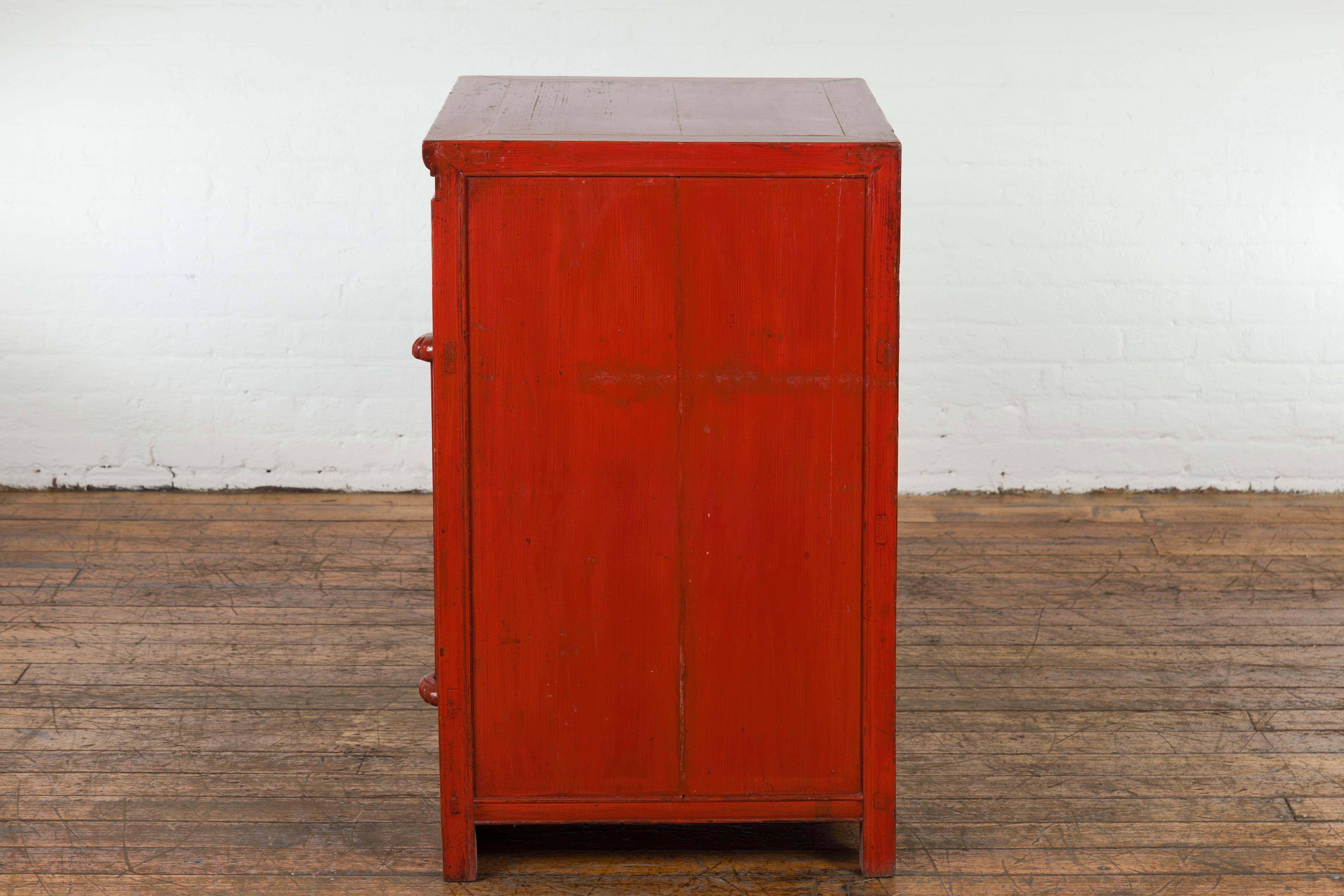 Qing Dynasty 19th Century Chinese Red Lacquer Cabinet with Drawers and Doors For Sale 11