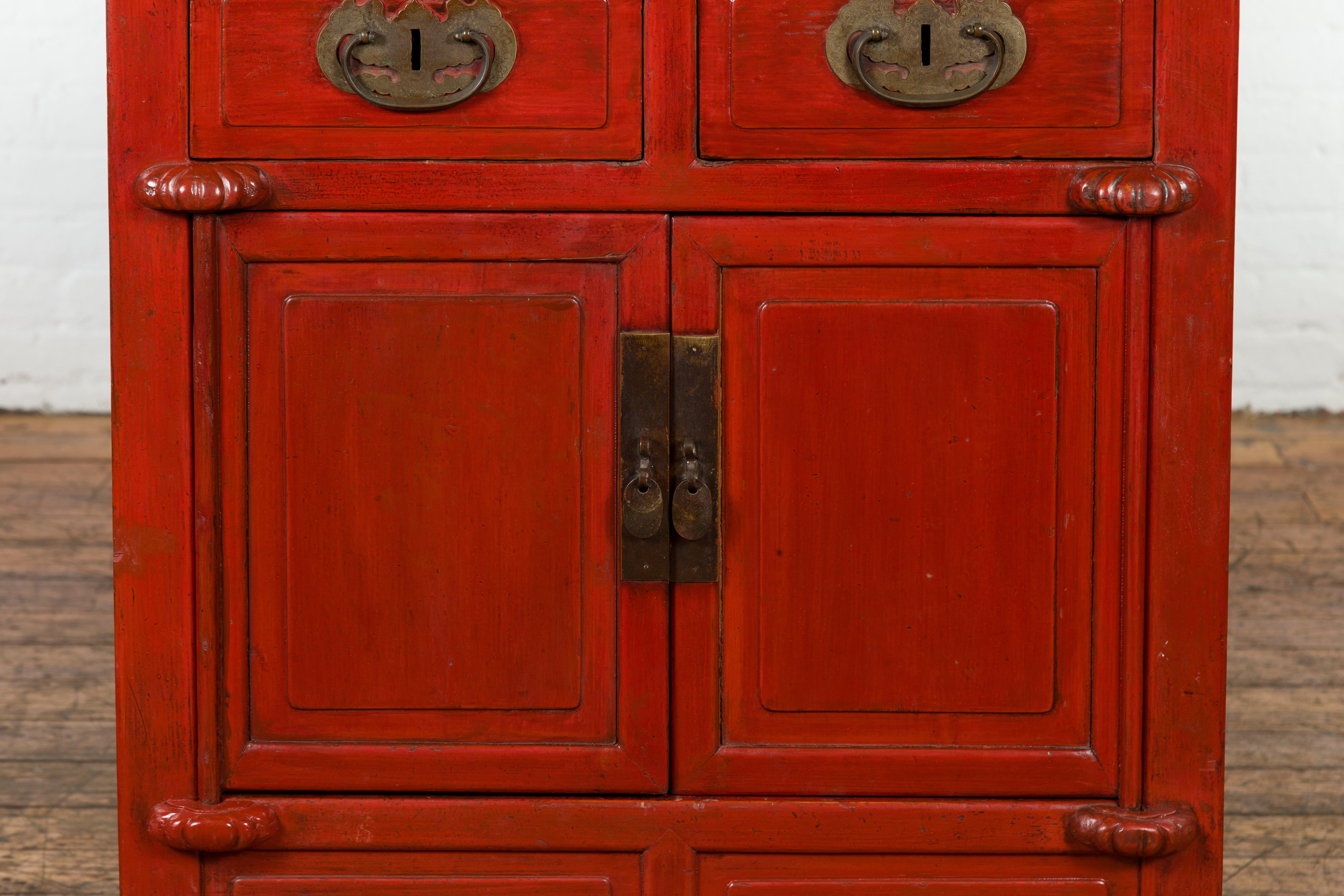 Qing Dynasty 19th Century Chinese Red Lacquer Cabinet with Drawers and Doors For Sale 3