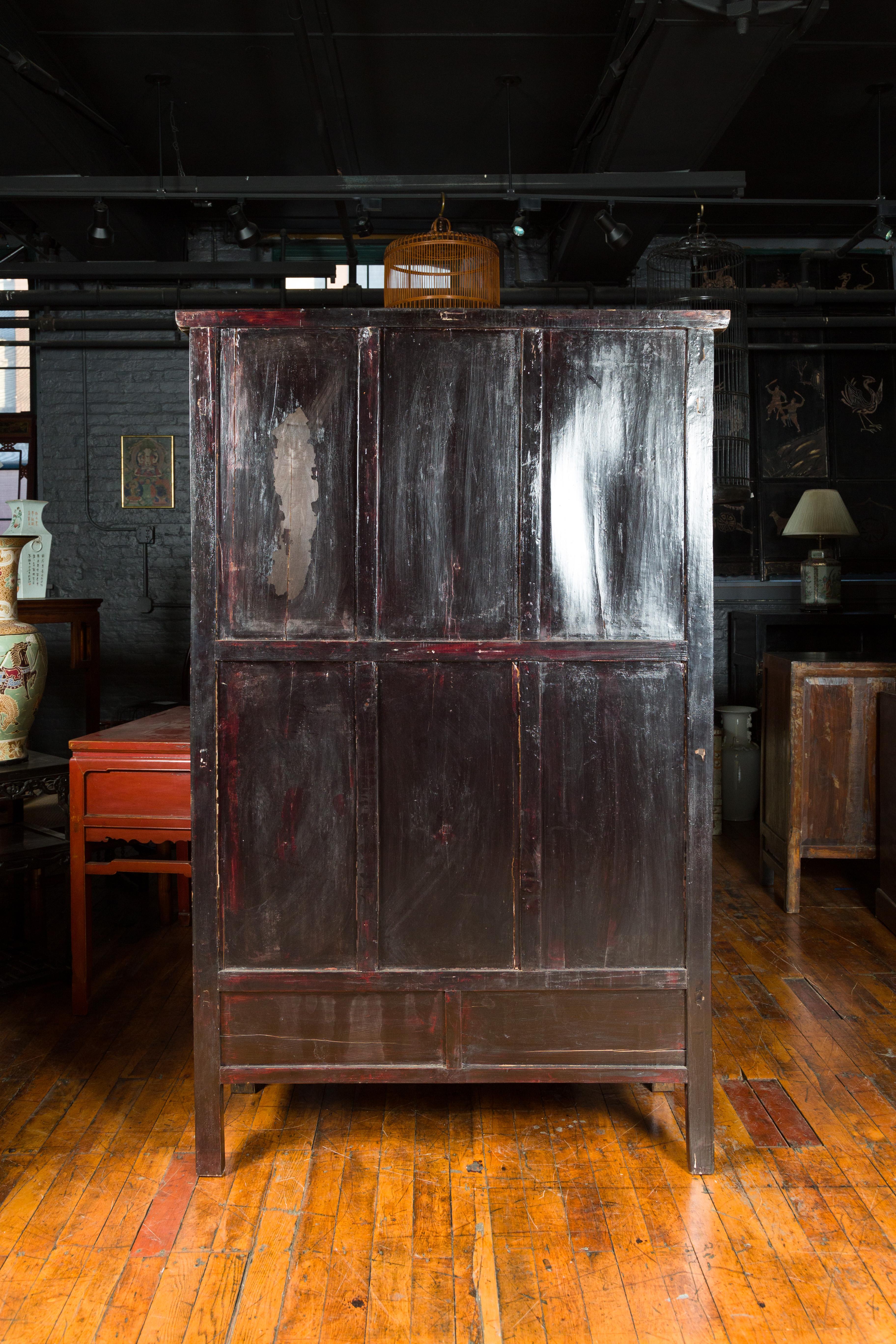 Qing Dynasty 19th Century Distressed Black Lacquer Cabinet with Original Finish For Sale 2