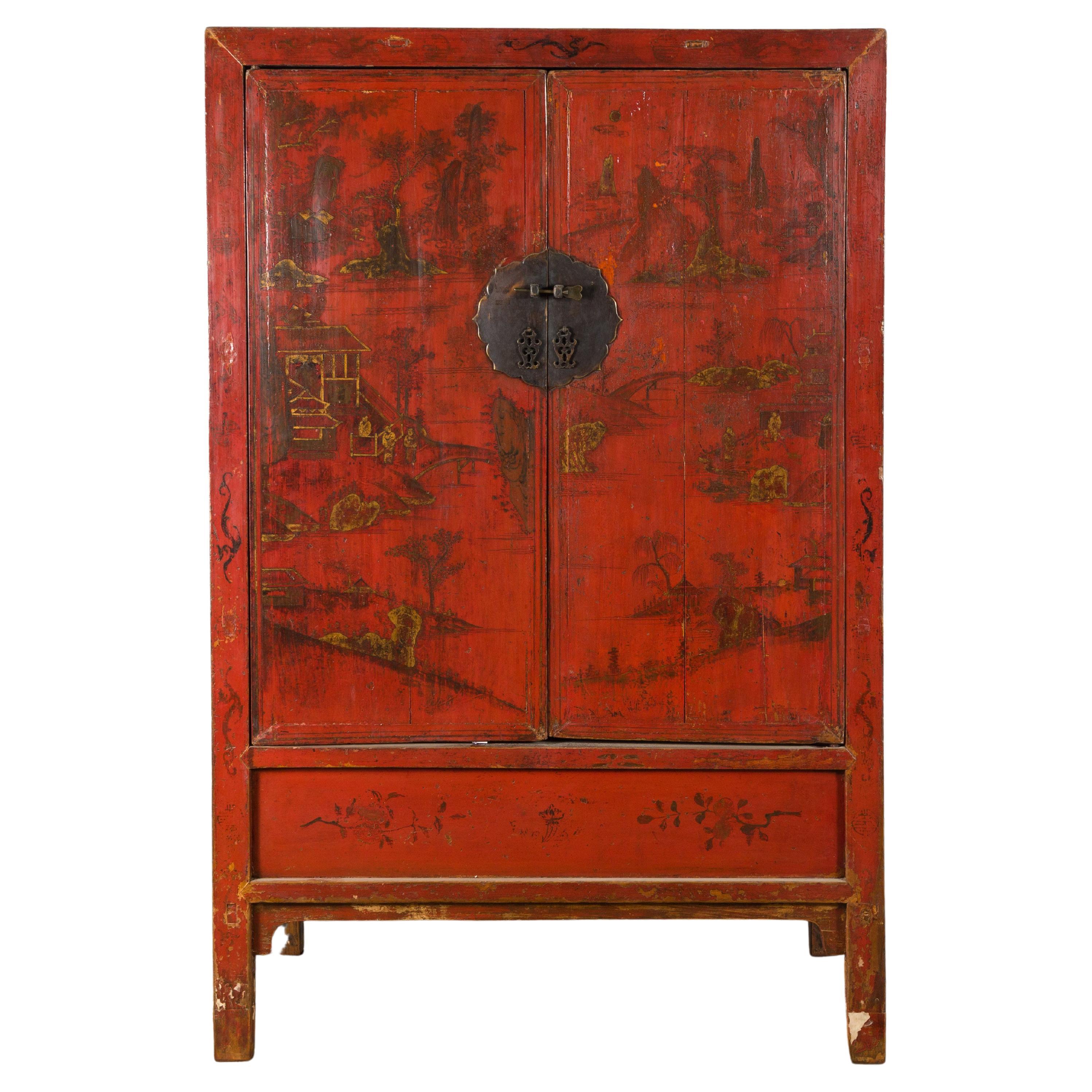 Cabinet d'époque de la dynastie chinoise Qing, datant du XIXe siècle, avec laque rouge d'origine et décor doré peint à la main. Créé en Chine à l'époque de la dynastie Qing au XIXe siècle, ce meuble présente sa laque rouge d'origine, un fond parfait