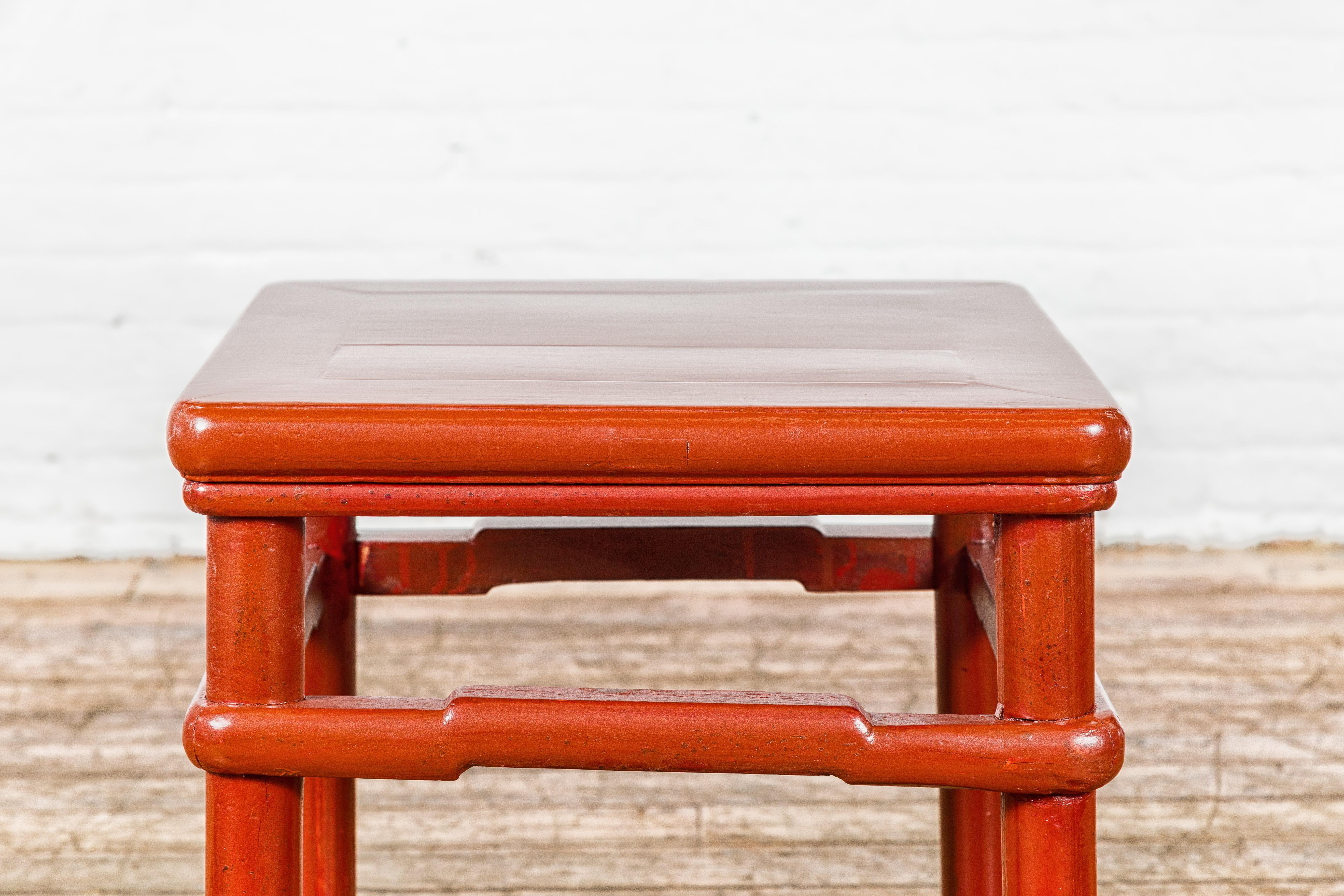 Qing Dynasty 19th Century Red Lacquer Side Table with Humpback Stretcher For Sale 10