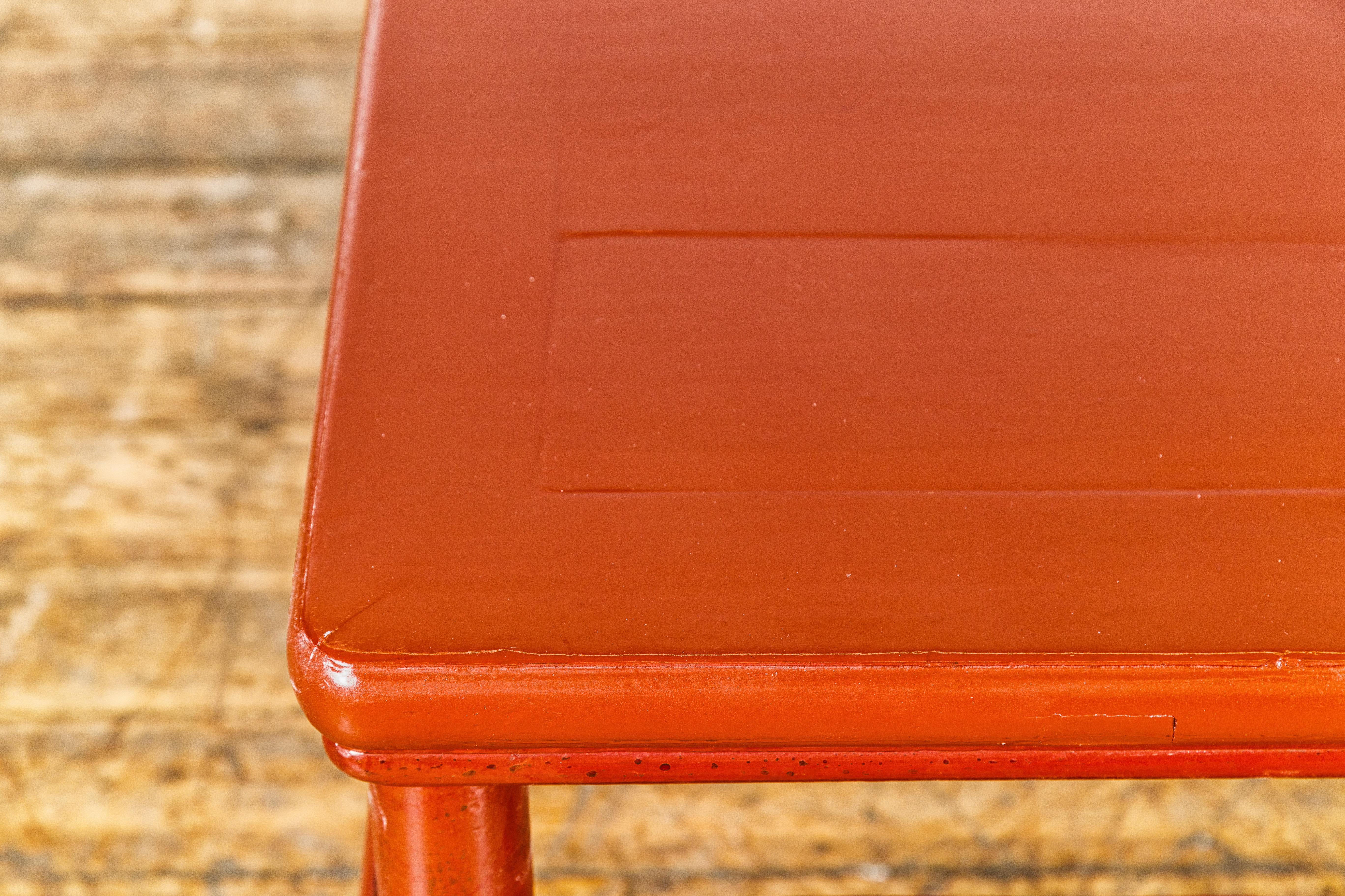 Qing Dynasty 19th Century Red Lacquer Side Table with Humpback Stretcher For Sale 13