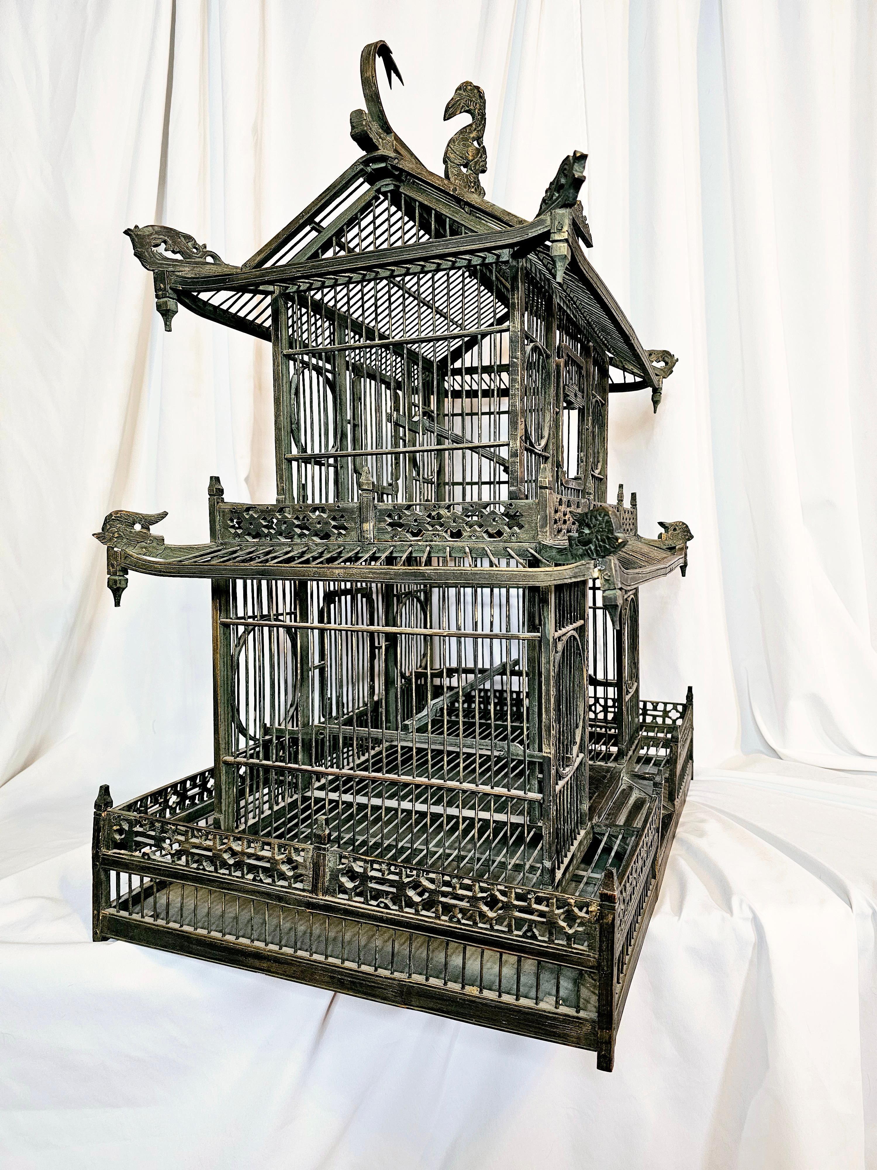 Hand-Carved Qing dynasty 2 tier pagoda birdcage For Sale