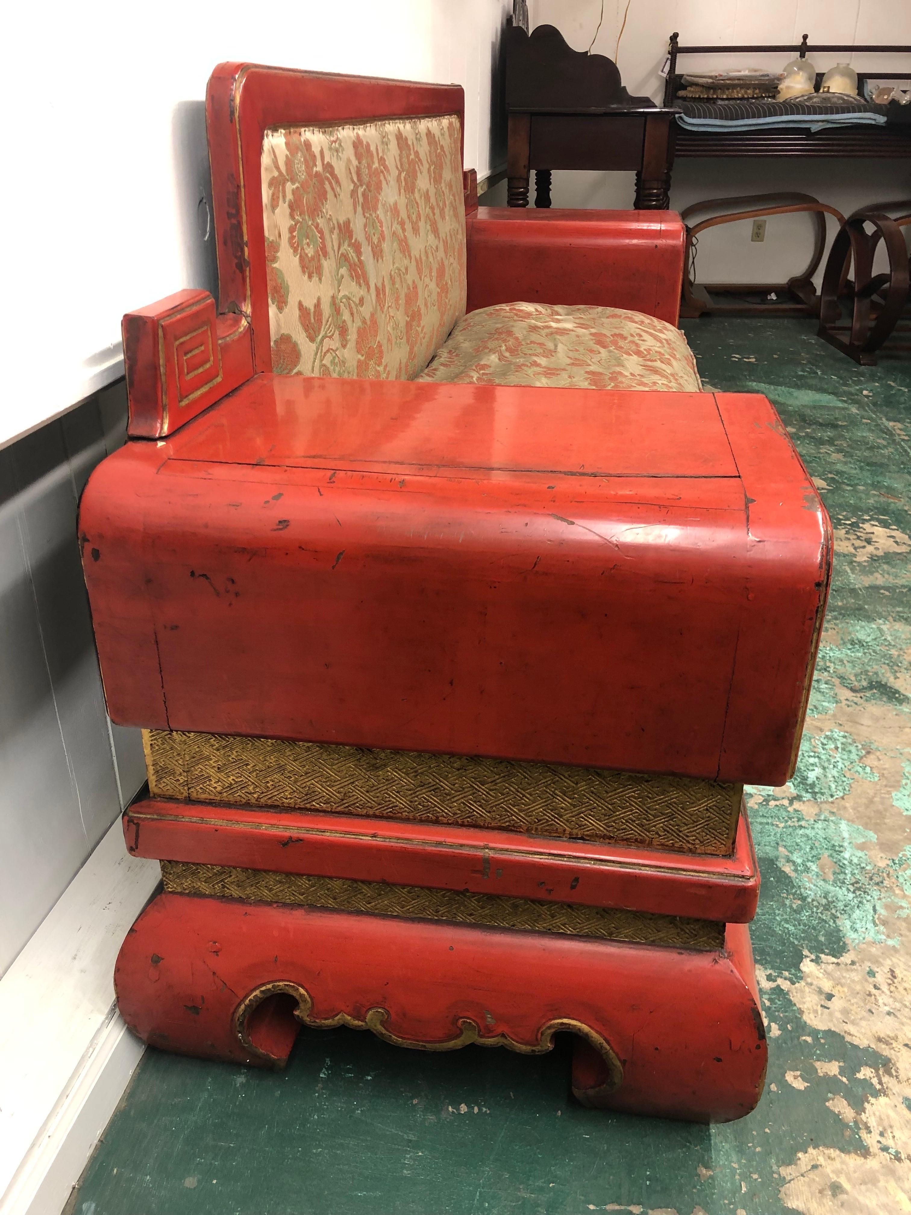 Qing Dynasty Aesthetic Movement Imperial Red Lacquer Sofa / Bench, 19th Century For Sale 5