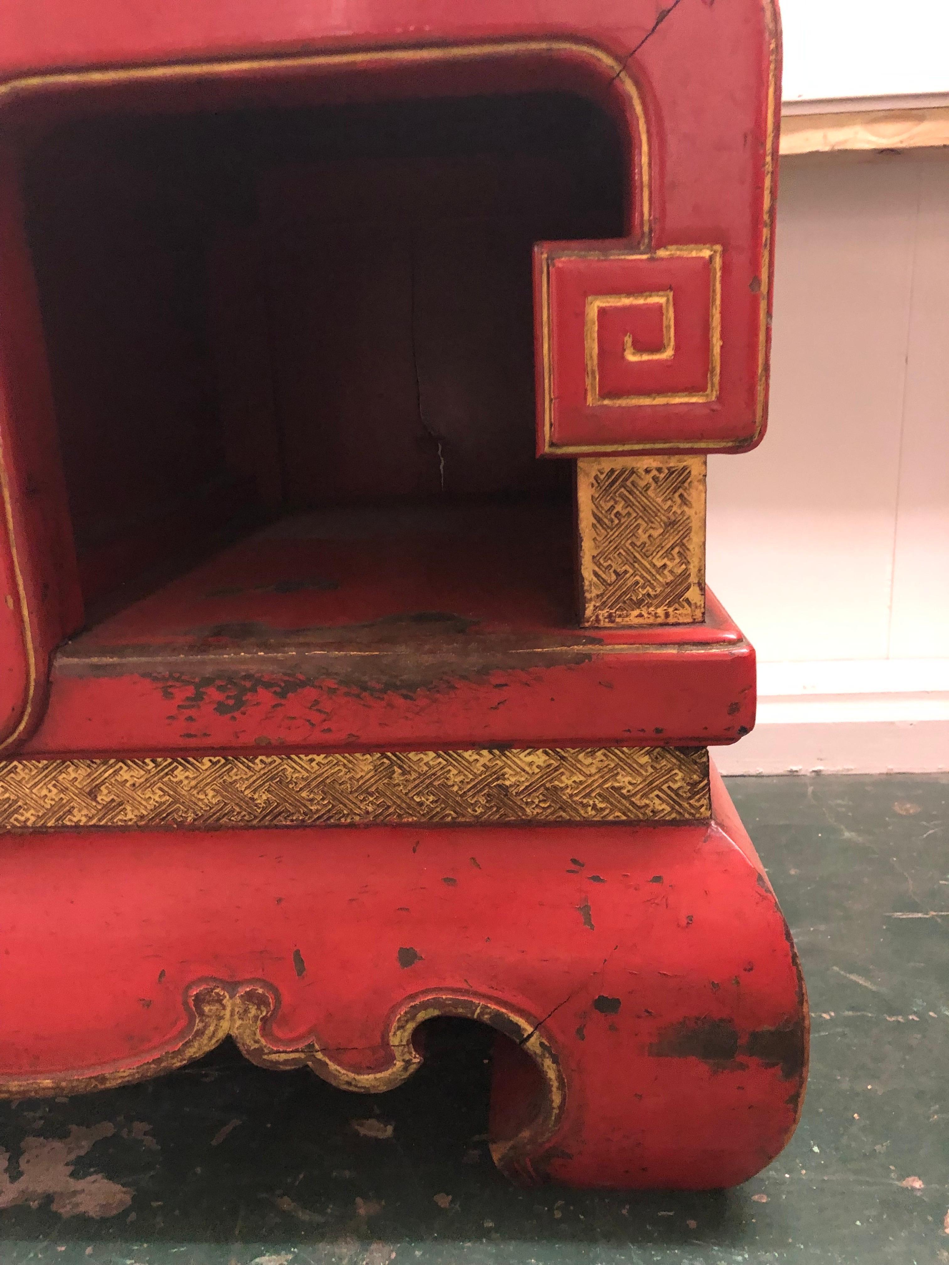 Wood Qing Dynasty Aesthetic Movement Imperial Red Lacquer Sofa / Bench, 19th Century For Sale