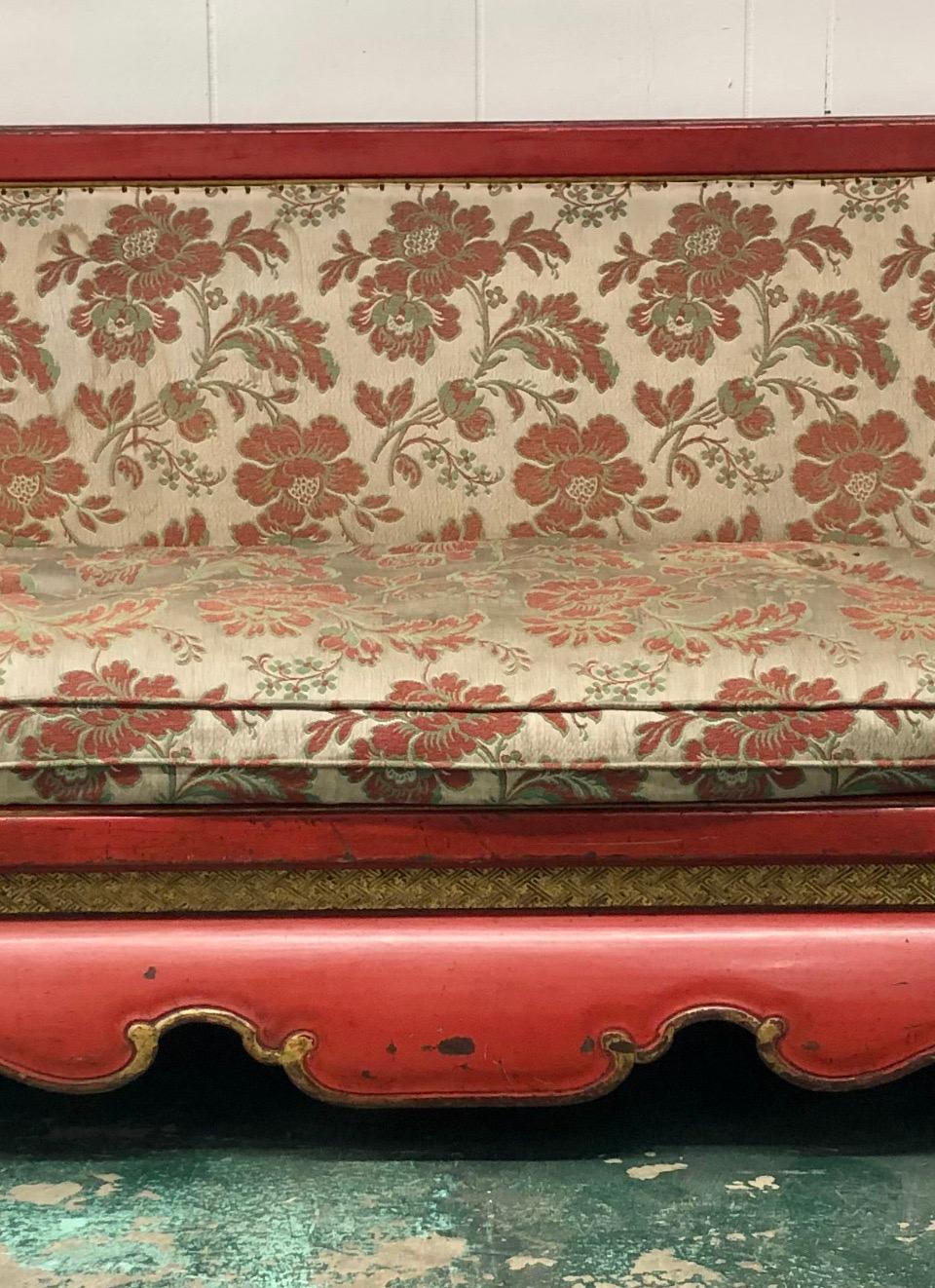 Qing Dynasty Aesthetic Movement Imperial Red Lacquer Sofa / Bench, 19th Century For Sale 3