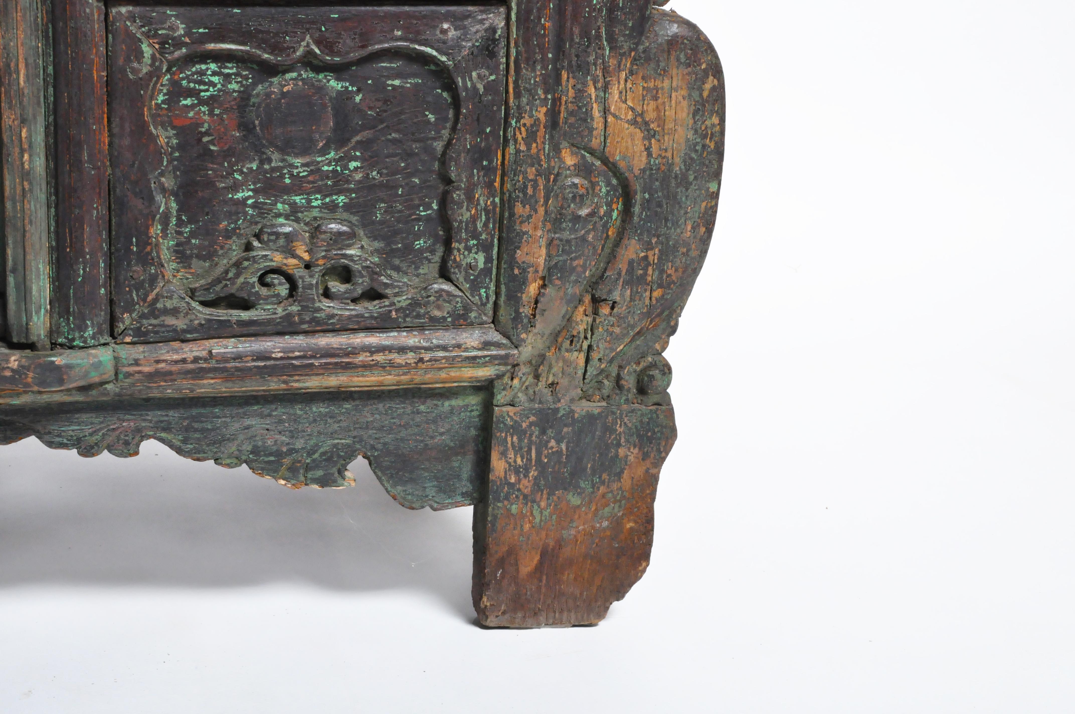 Qing Dynasty Altar Coffer with Four Drawers & Original Patina 5