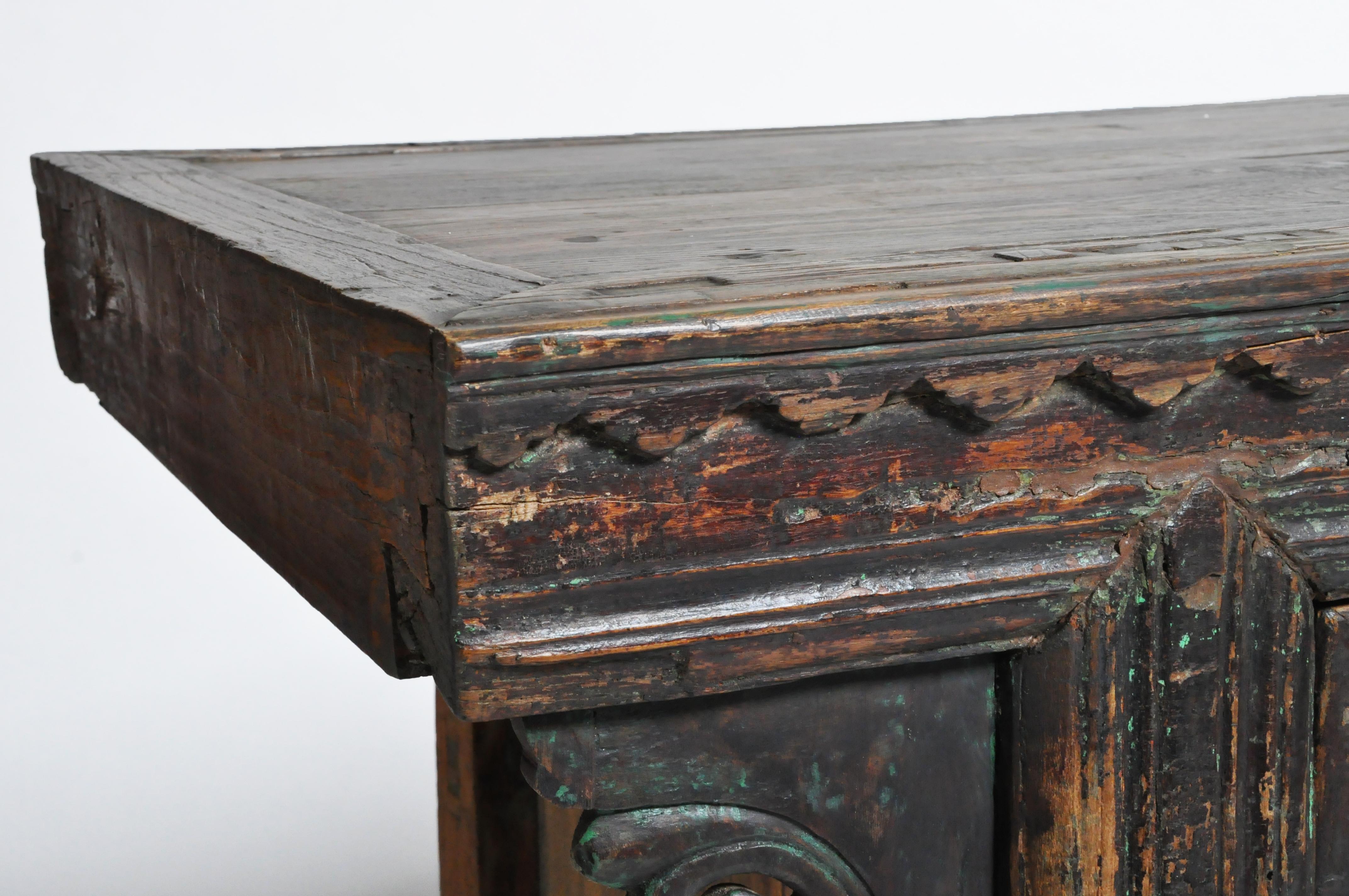 Qing Dynasty Altar Coffer with Four Drawers & Original Patina 10