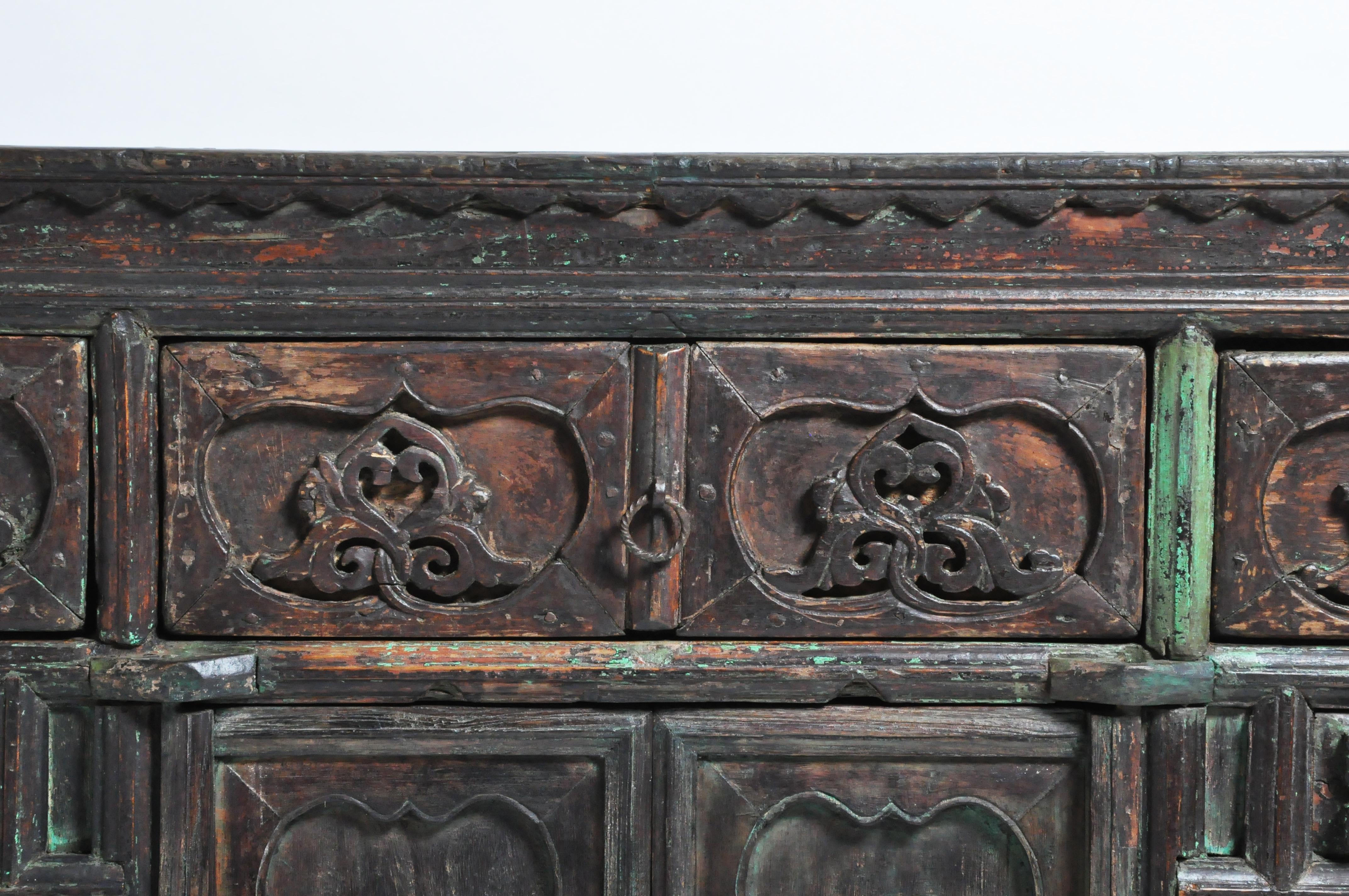 Qing Dynasty Altar Coffer with Four Drawers & Original Patina 1