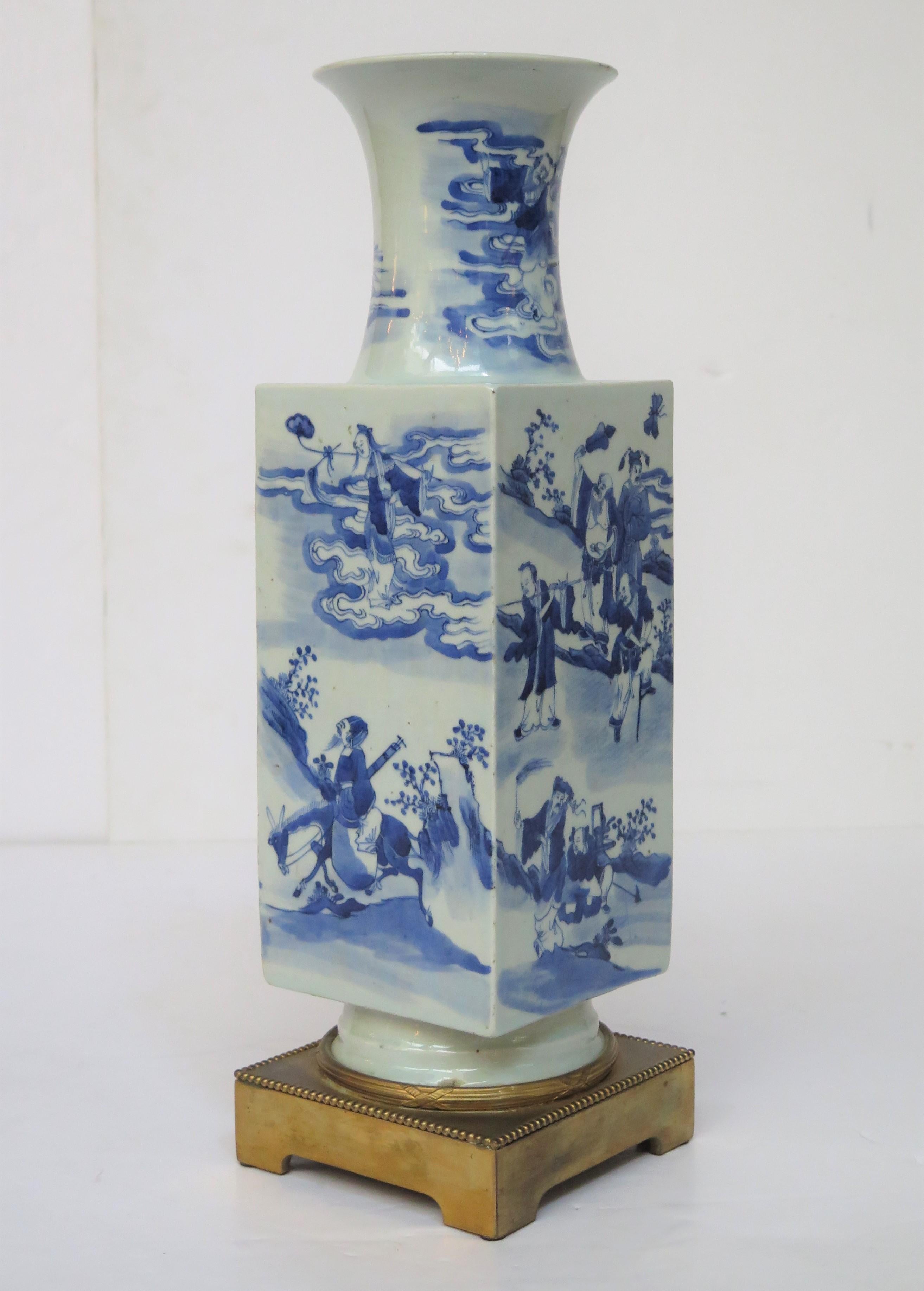 Chinese Export Qing Dynasty Blue and White Porcelain Vase in French Gilt Bronze Mount For Sale