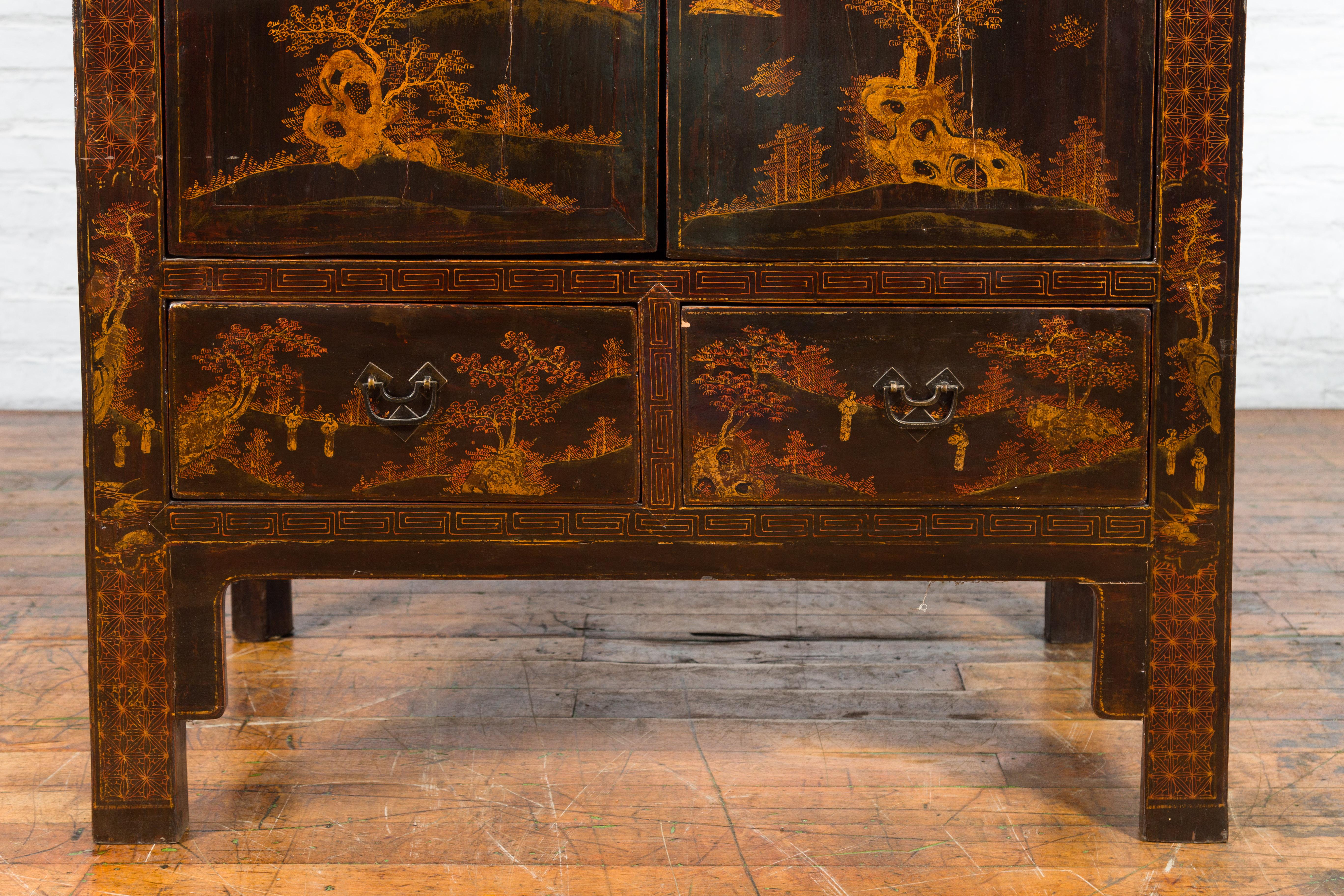Qing Dynasty Chinese 19th Century Cabinet with Gilt Hand-Painted Musical Scenes 10