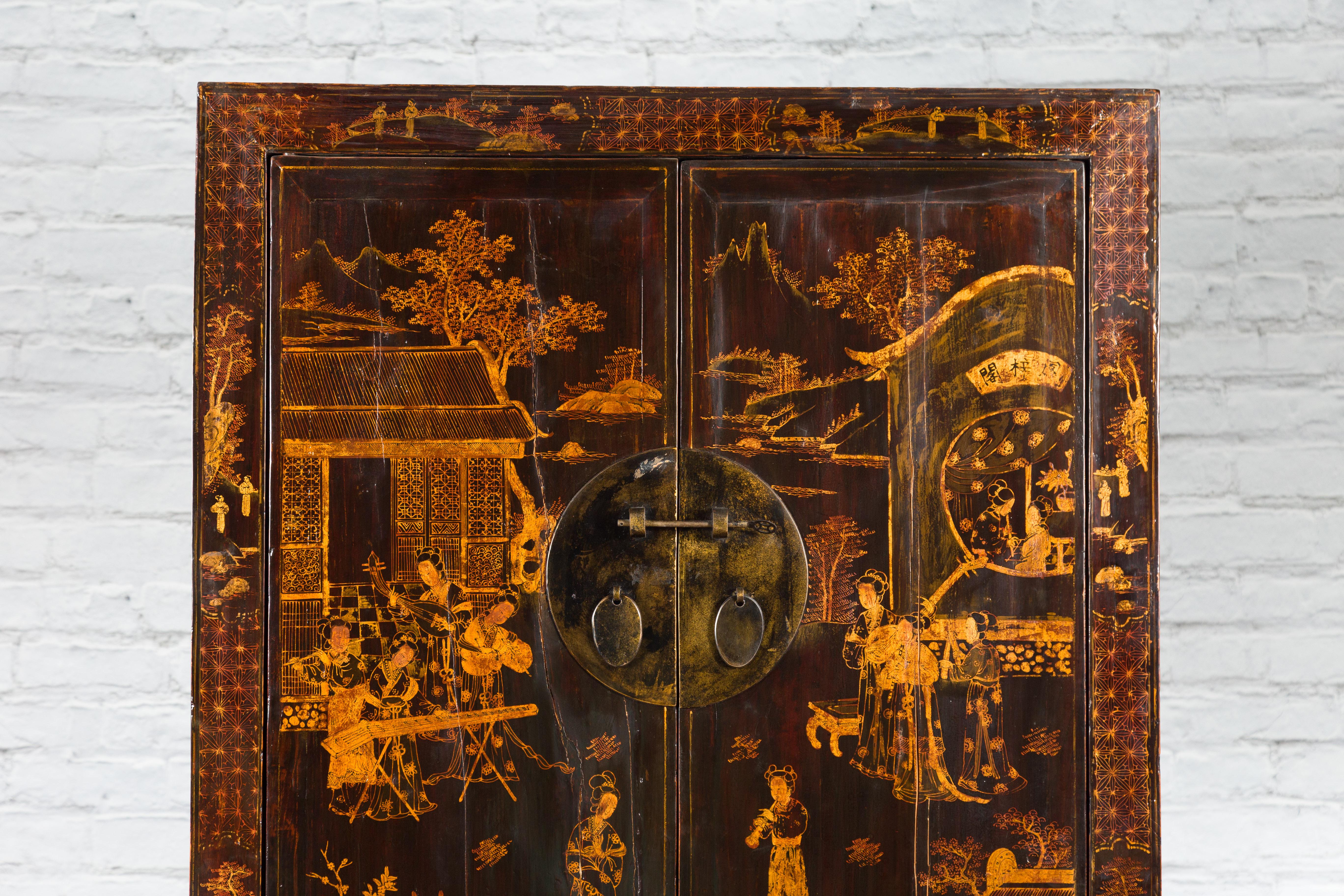 Qing Dynasty Chinese 19th Century Cabinet with Gilt Hand-Painted Musical Scenes 3