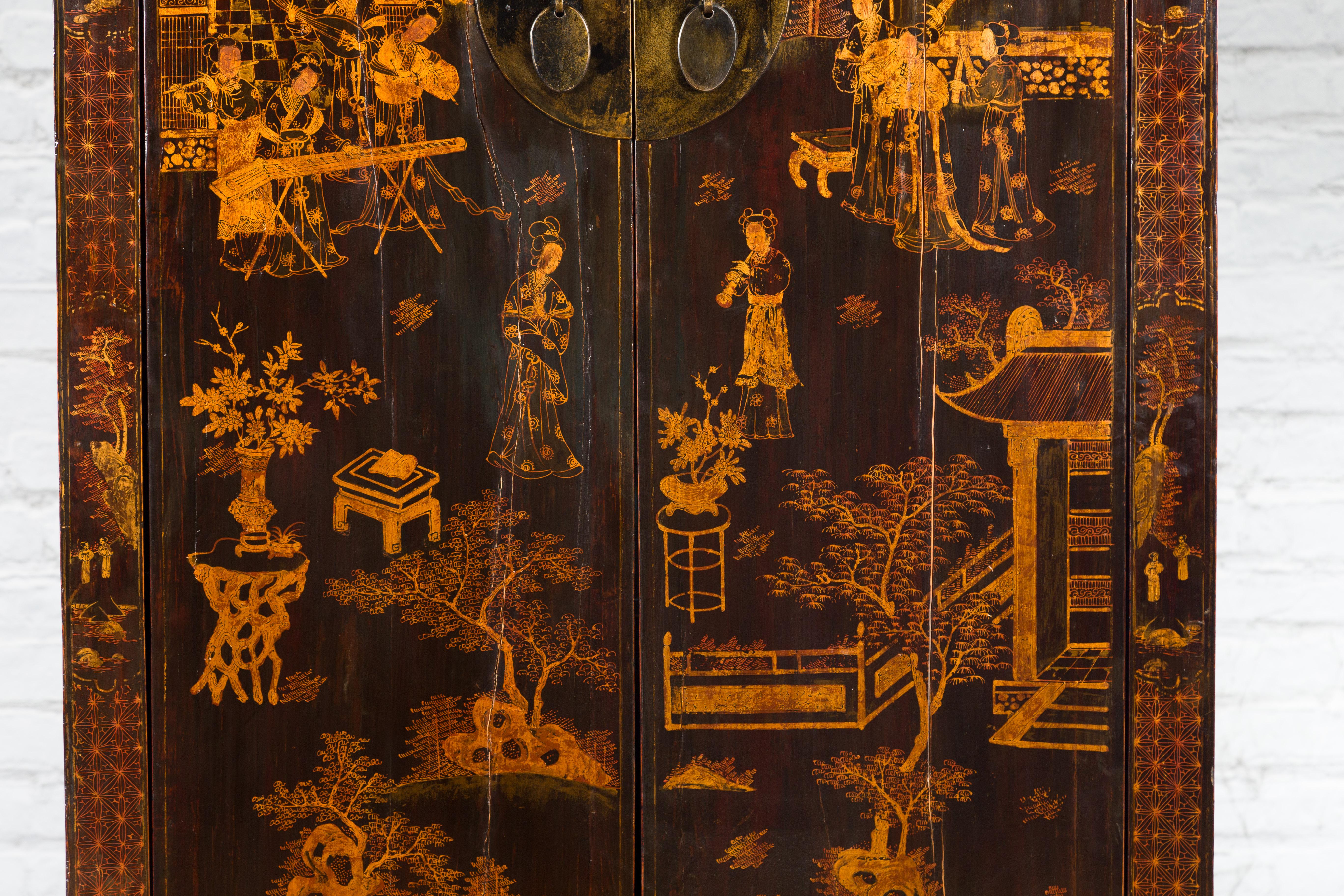 Qing Dynasty Chinese 19th Century Cabinet with Gilt Hand-Painted Musical Scenes 4
