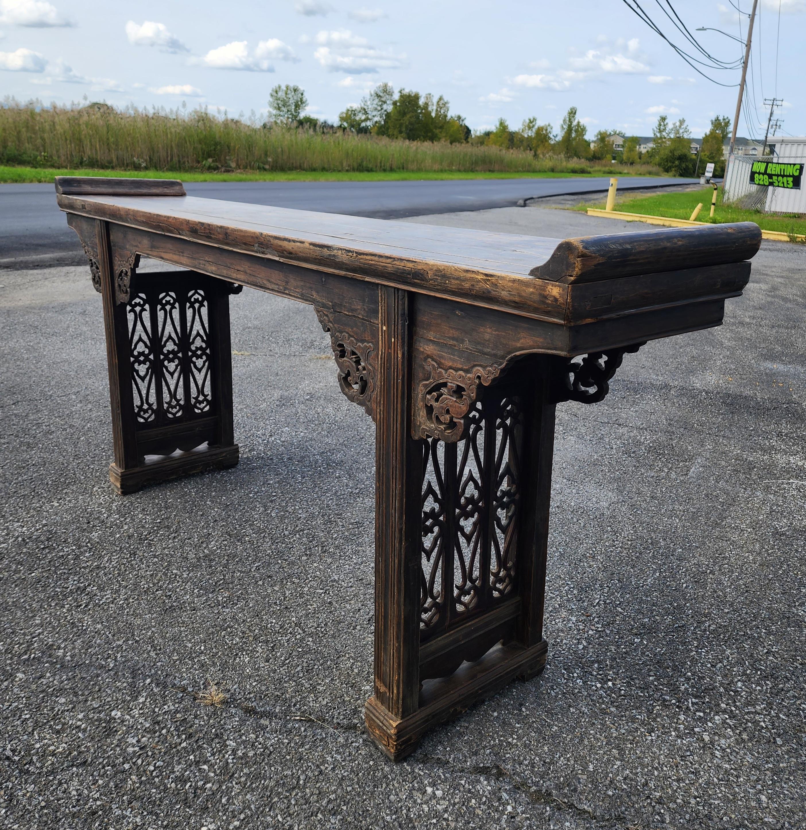 Mid 19th Century Chinese Altar Table Qing Dynasty  For Sale 1