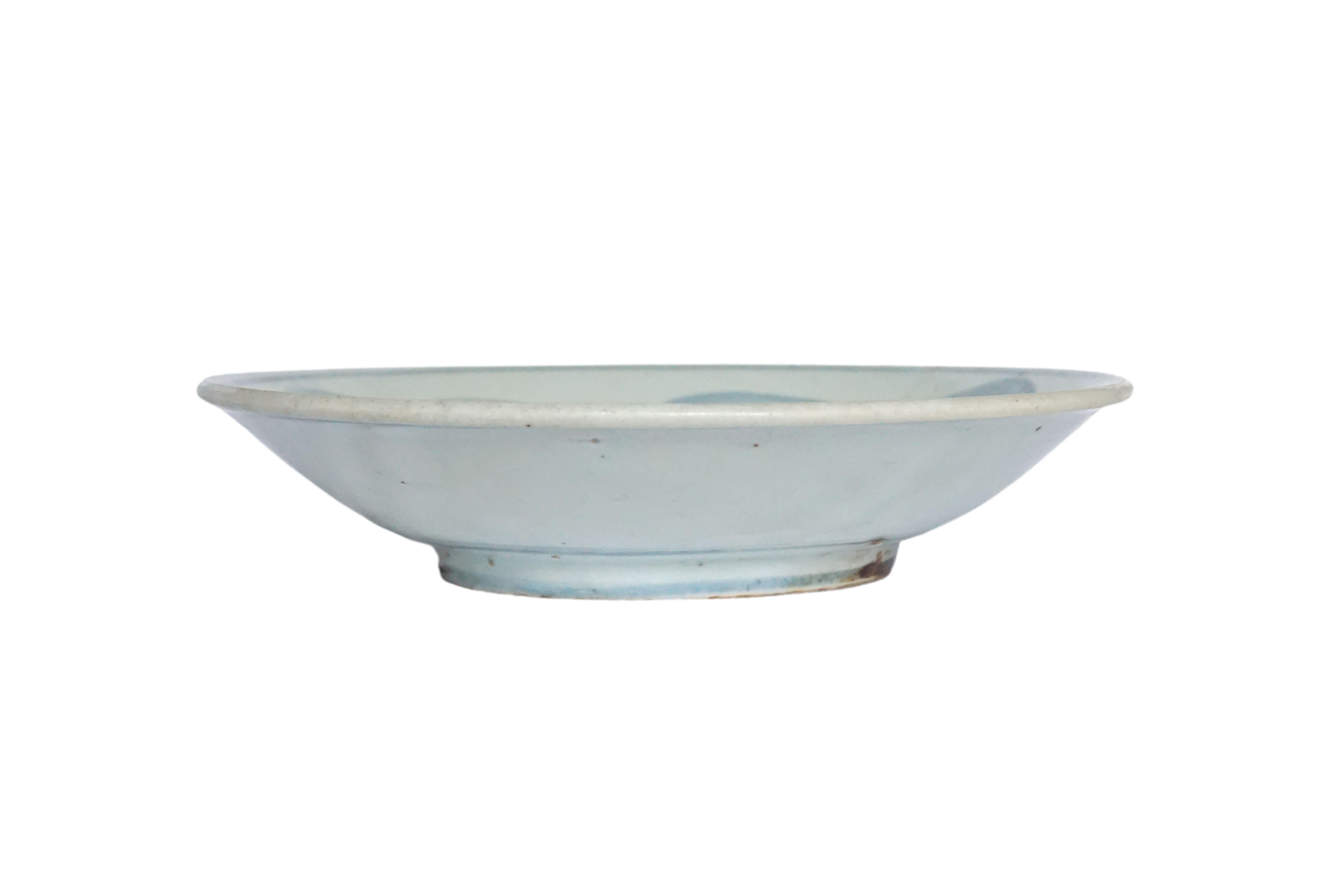 Fait main Assiette en porcelaine/céramique bleue et blanche de la dynastie Qing, vers 1850 en vente