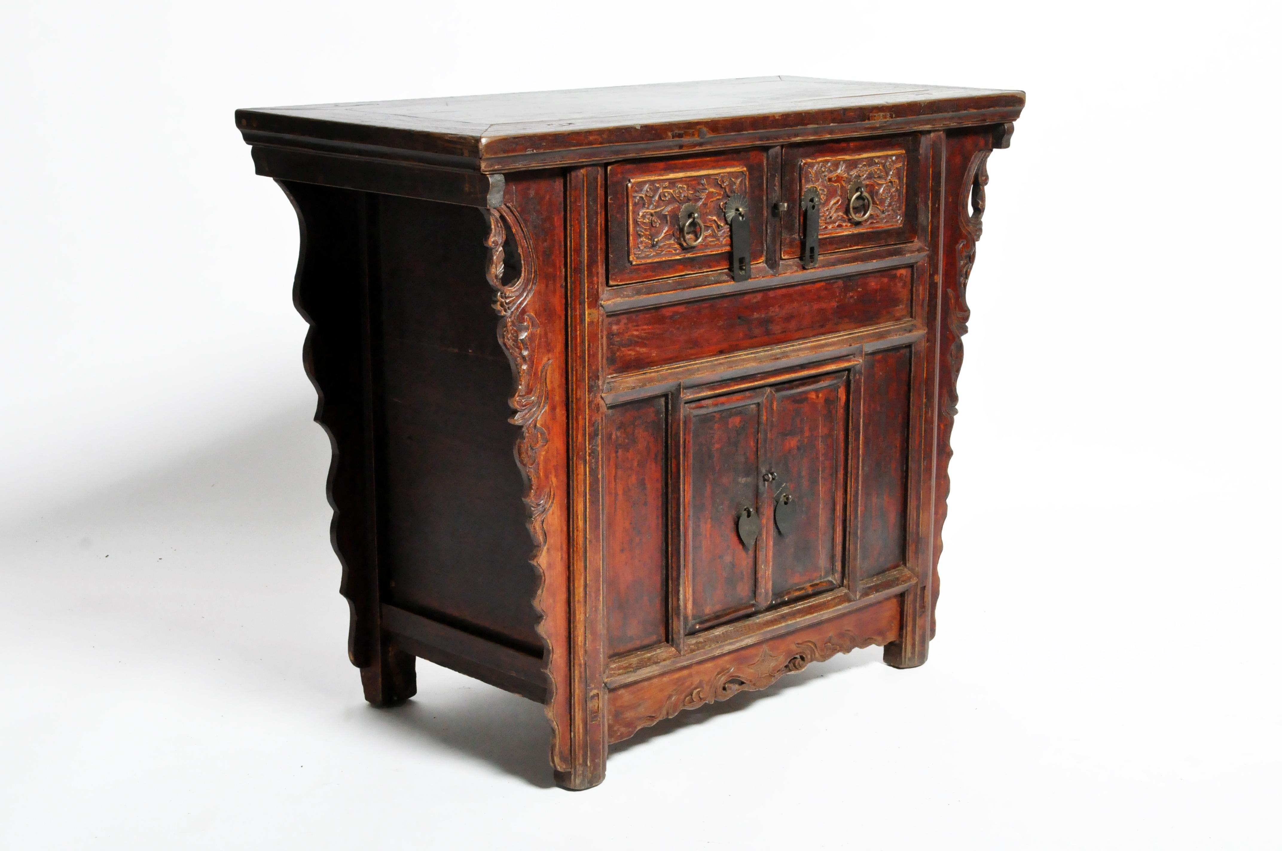 Qing Dynasty Chinese Butterfly Cabinet with Original Patina 8