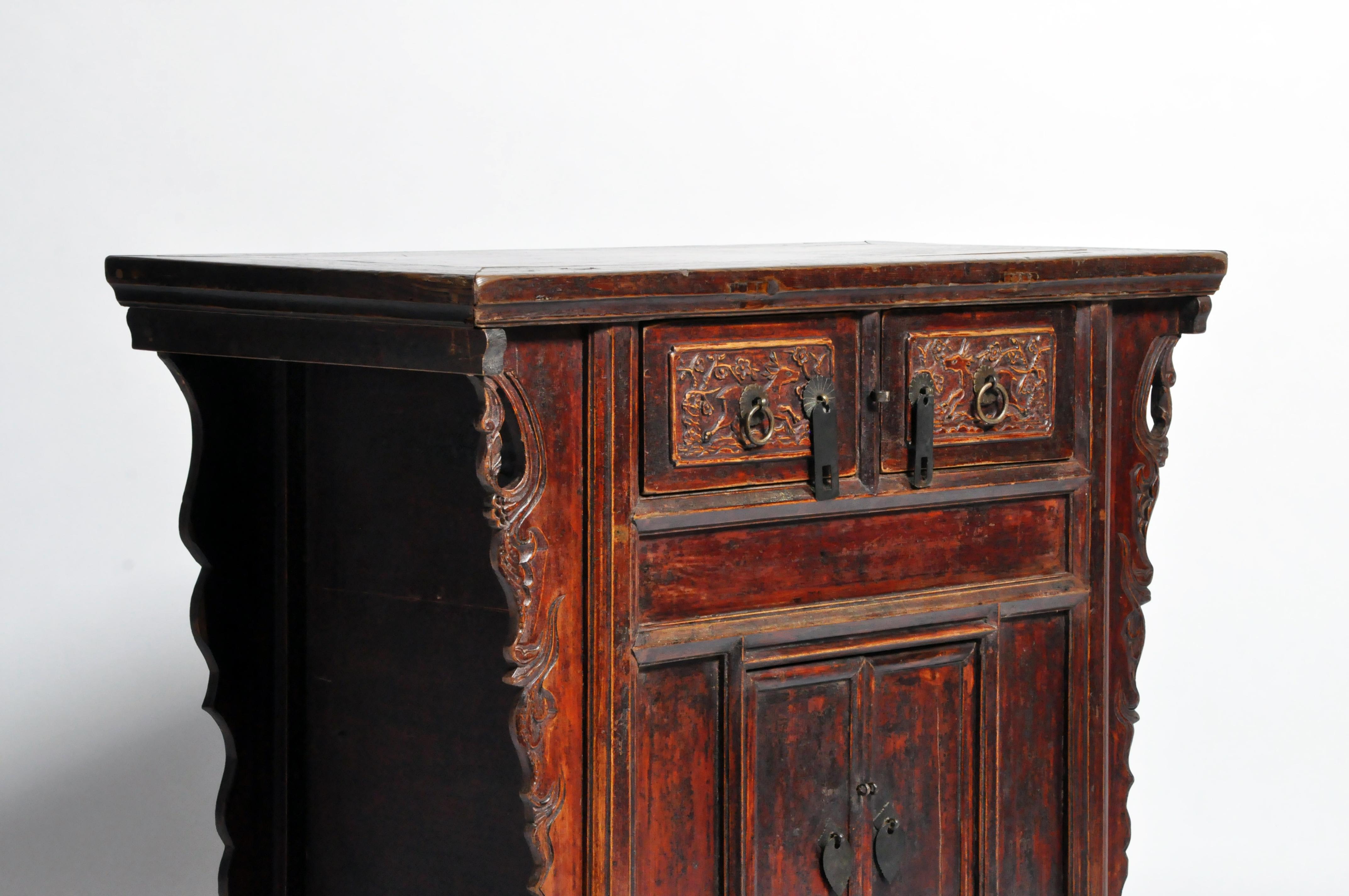 Qing Dynasty Chinese Butterfly Cabinet with Original Patina 9