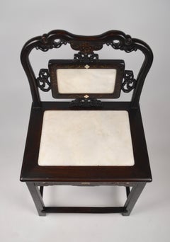Chinesischer Stuhl aus der Qing-Dynastie mit Marmor und Perlmutt, Ende 19.