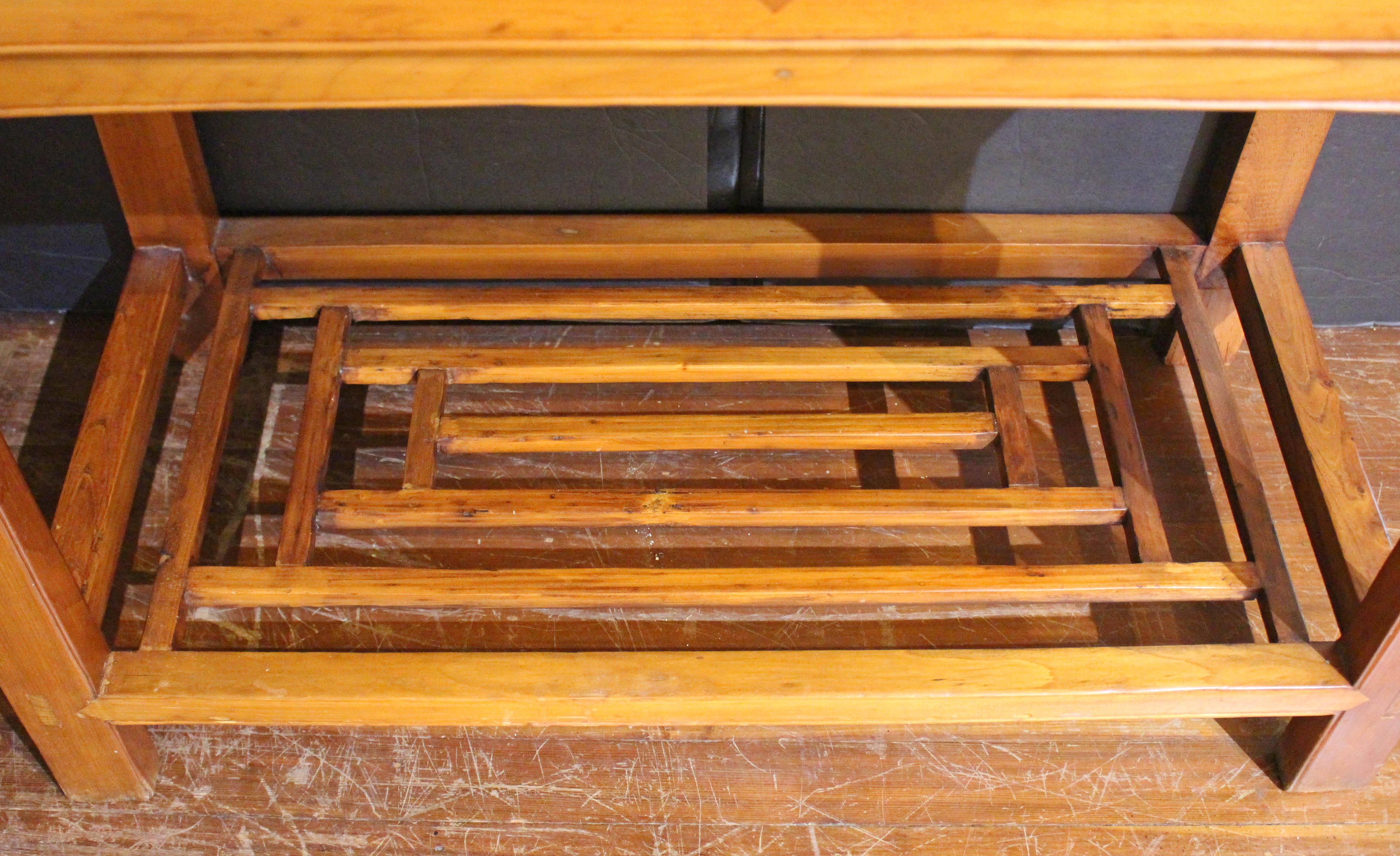XIXe siècle Table console chinoise de la dynastie Qing en vente