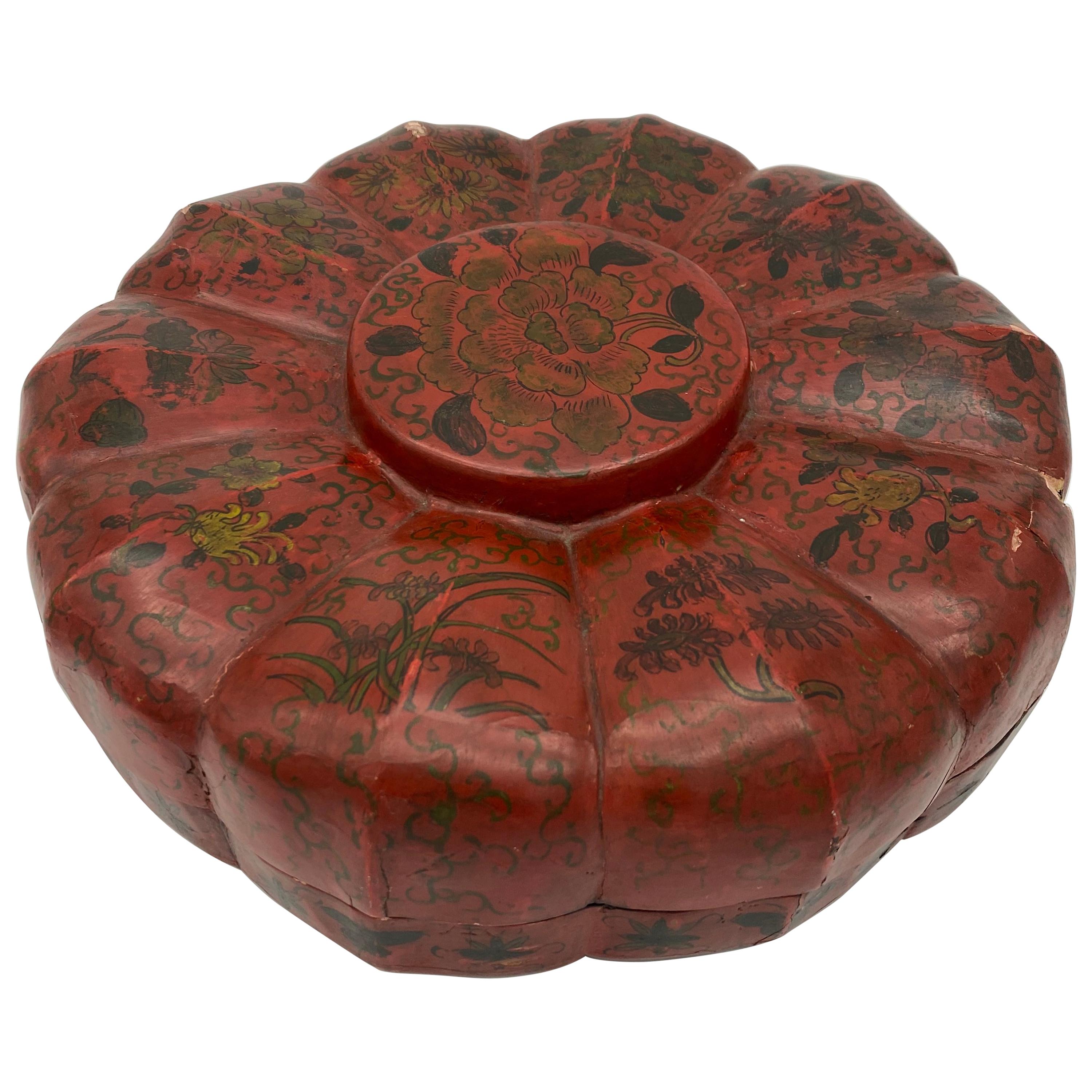 Qing Dynasty Chinese Red Lacquer Box For Sale