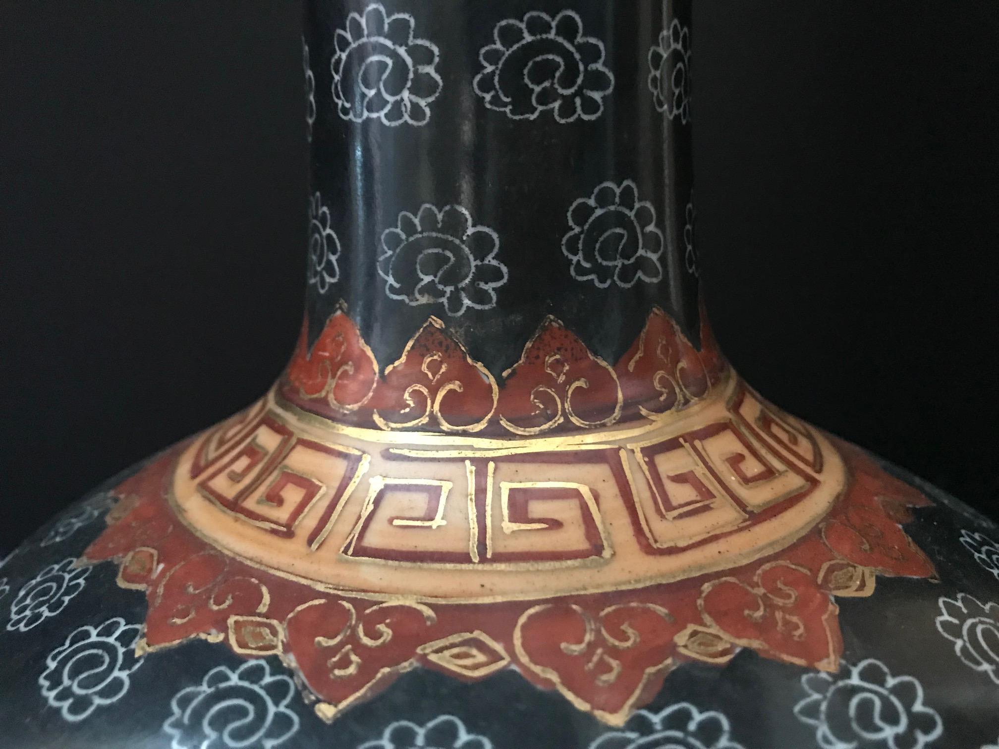 Qing Dynasty Chinese Wuca Bottle Vase with Immortals In Good Condition In Vero Beach, FL
