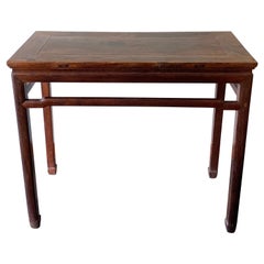 Table console de la dynastie Qing en bois de fer